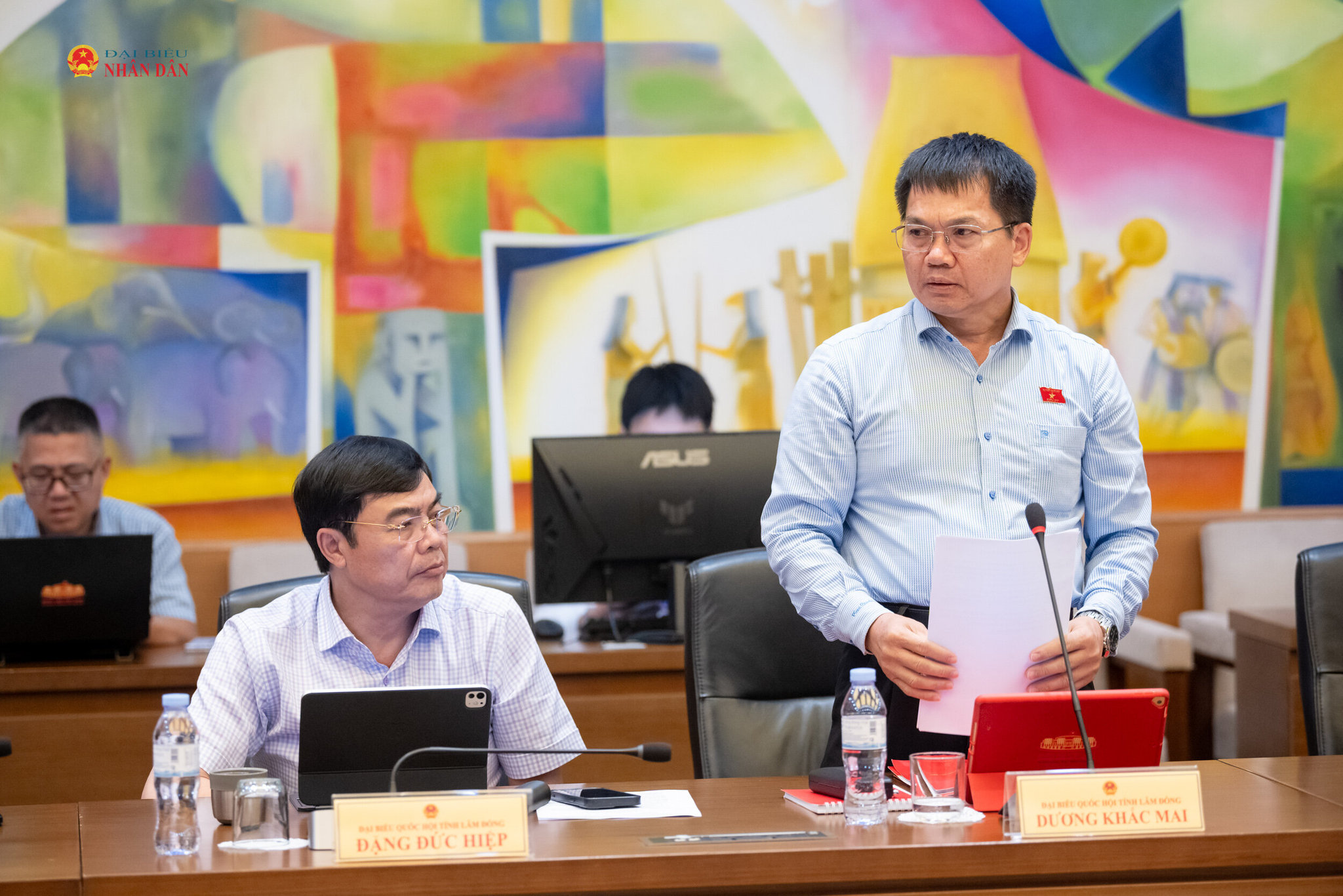 ĐBQH Dương Khắc Mai (Tỉnh Lâm Đồng) phát biểu. Ảnh: Phạm Thắng