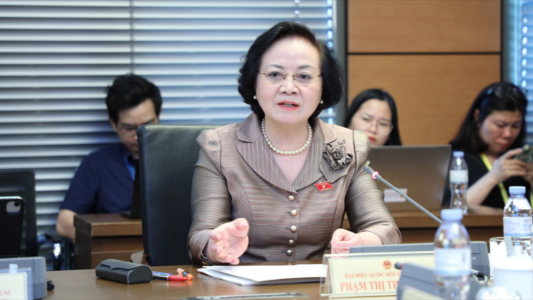 Phó Thủ tướng Phạm Thị Thanh Trà: Sẽ trình Trung ương nghị quyết mới về chính sách tiền lương và bảo hiểm xã hội