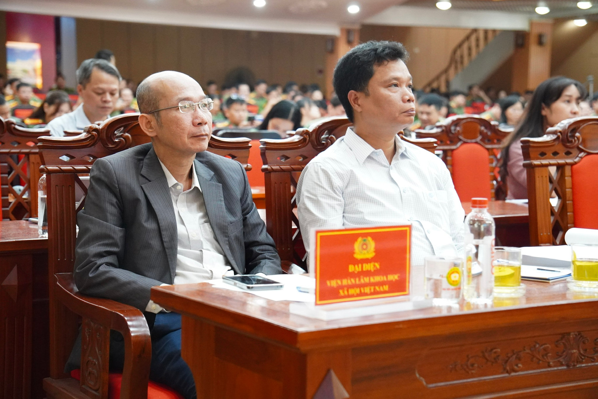 Đại diện các cơ quan, đơn vị tham dự hội thảo