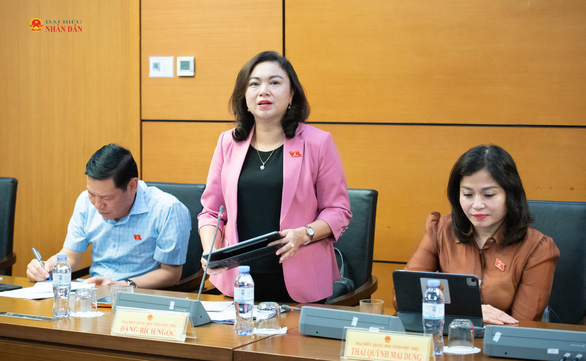 ĐBQH Đặng Bích Ngọc (Phú Thọ).Ảnh Xuân Quý