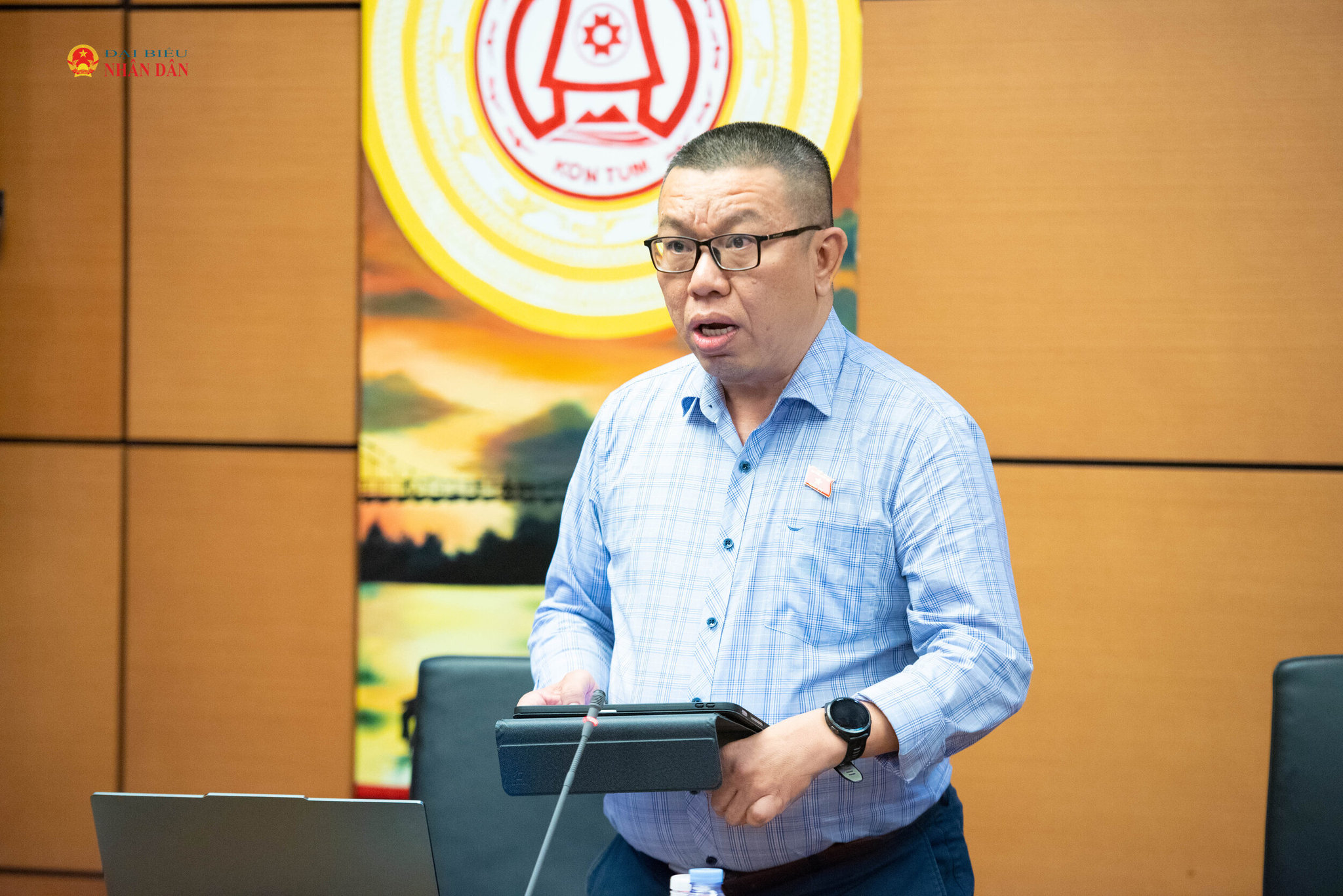 ĐBQH Trần Mạnh Huy (TP.Đà Nẵng). Ảnh Xuân Quý