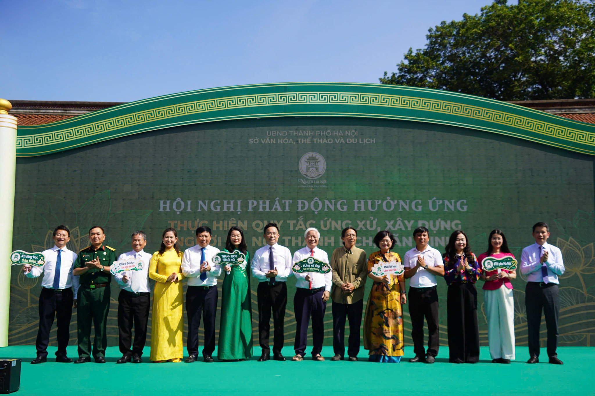 Các đại biểu tham dự hội nghị