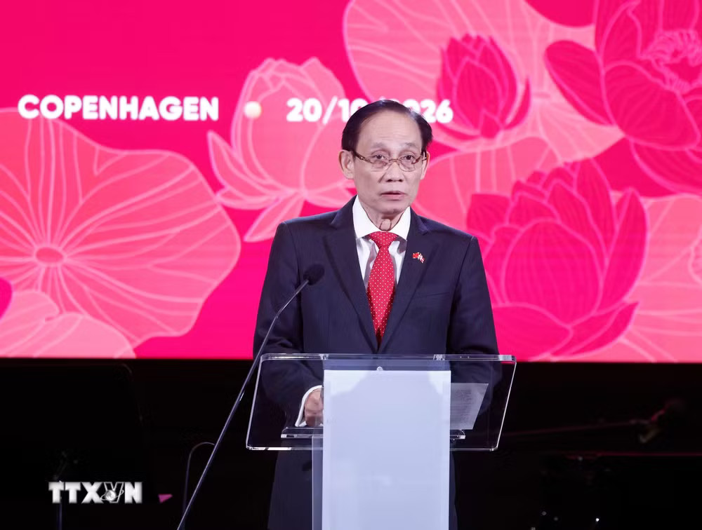 Đồng chí Lê Hoài Trung, Ủy viên Bộ Chính trị, Bộ trưởng Bộ Ngoại giao phát biểu. (Ảnh: Thống Nhất/TTXVN) Đồng chí Lê Hoài Trung, Ủy viên Bộ Chính trị, Bộ trưởng Bộ Ngoại giao phát biểu