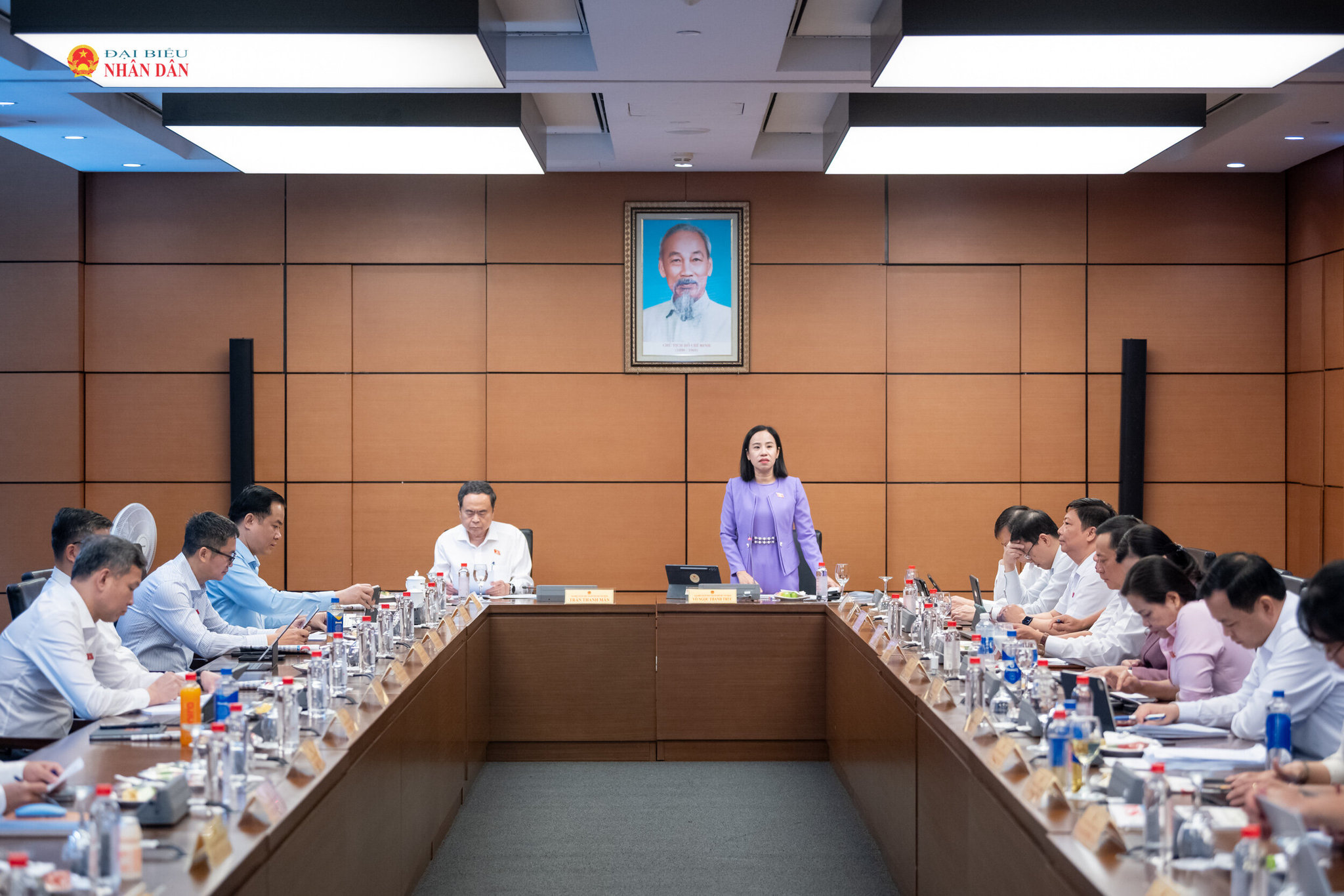 Toàn cảnh phiên thảo luận tại Tổ 2, Đoàn ĐBQH TP. Hồ Chí Minh. Ảnh: Phạm Thắng