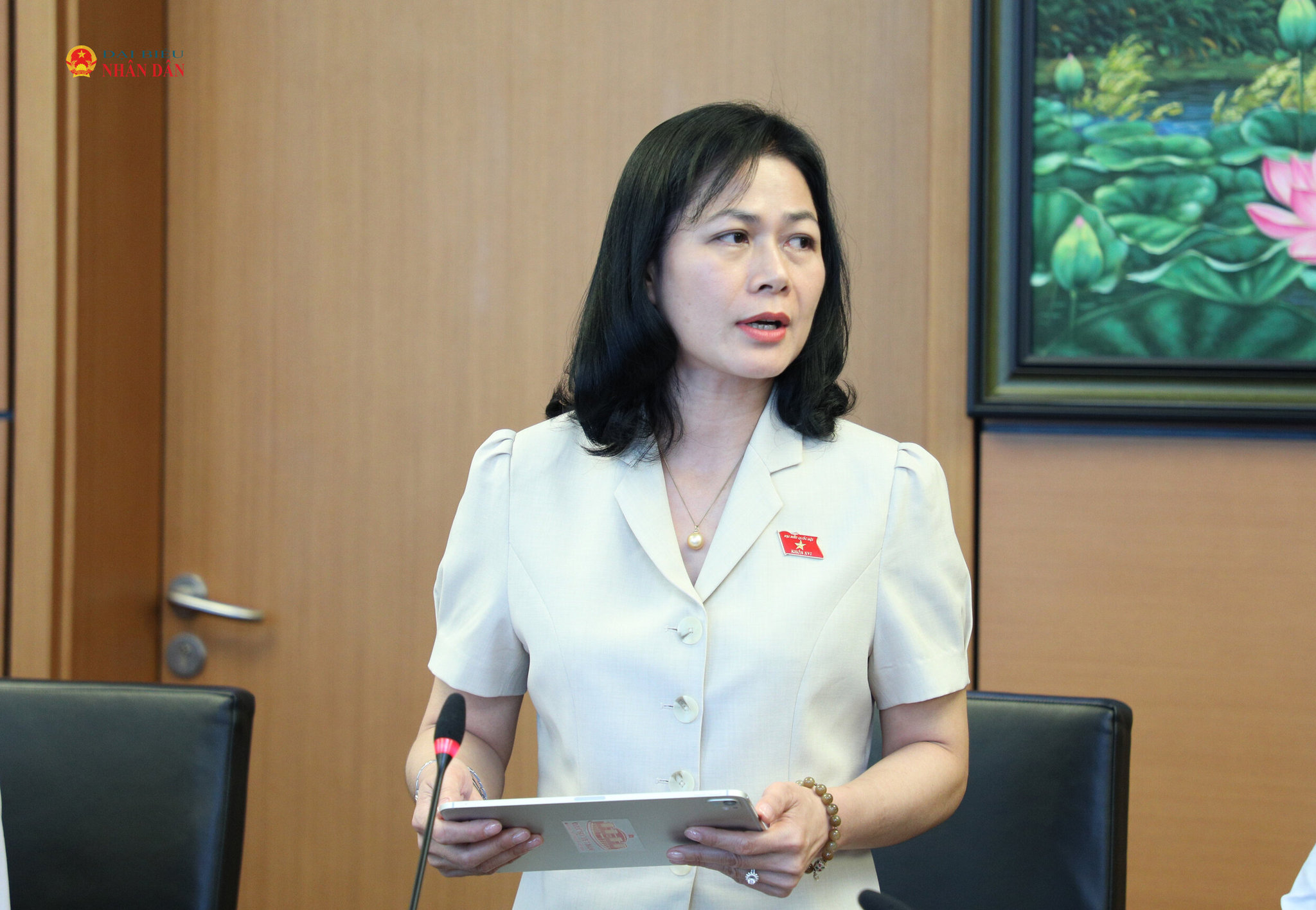 ĐBQH Vũ Thị Lan Anh (Nghệ An)