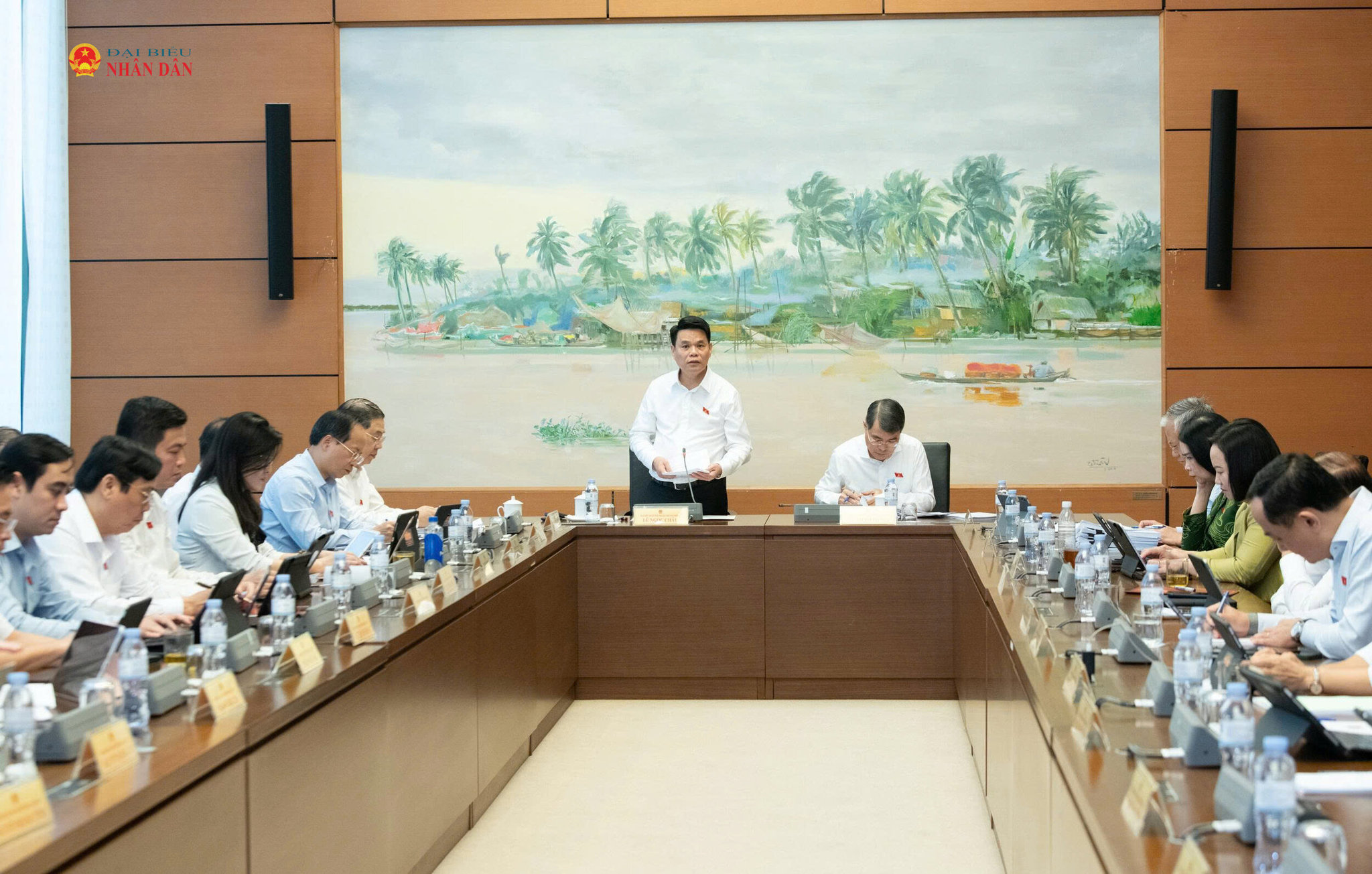 Trưởng Đoàn đại biểu Quốc hội TP. Hải Phòng, Tổ trưởng Tổ 3, điều hành phiên thảo luận