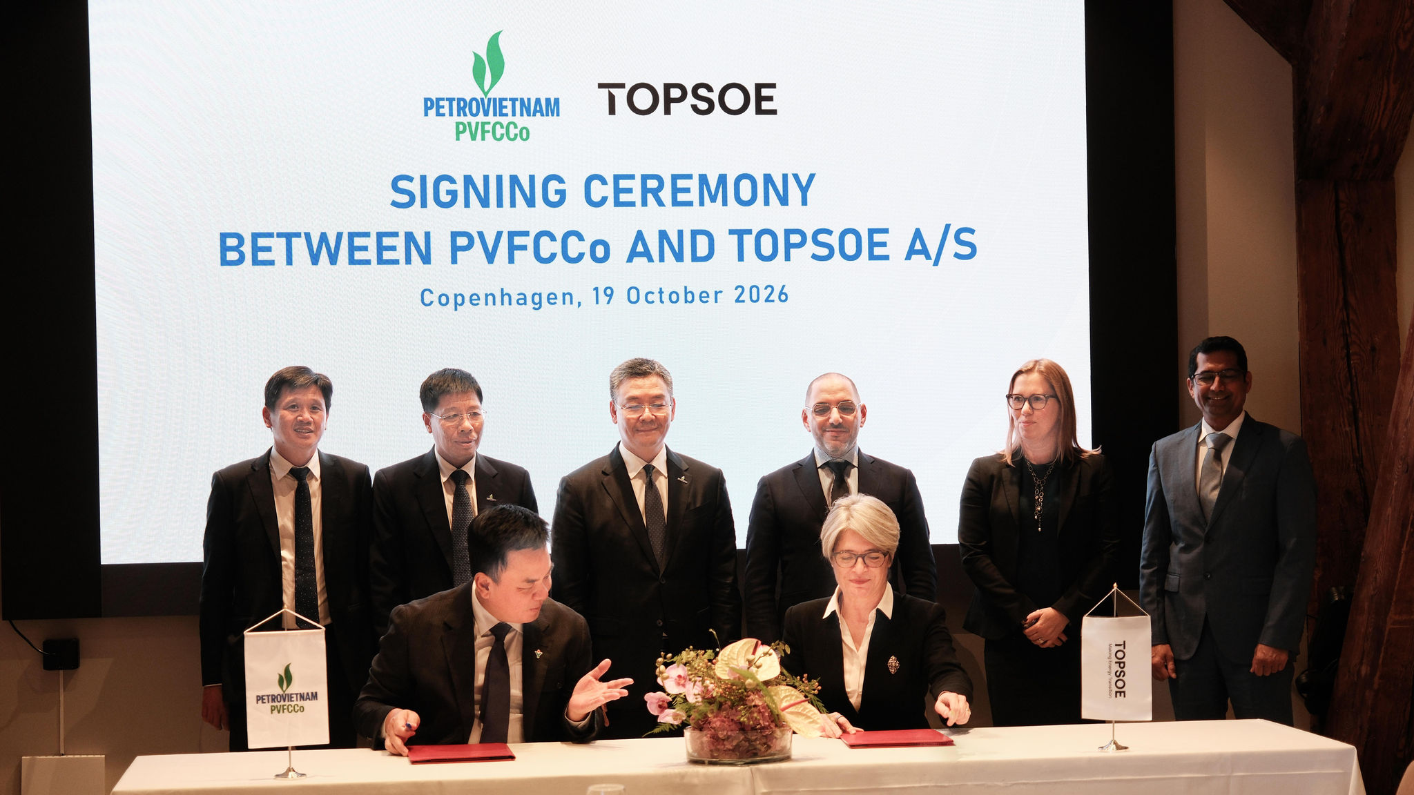 Đại diện PVFCCo-Phú Mỹ và Topsoe ký kết Thỏa thuận Hợp tác