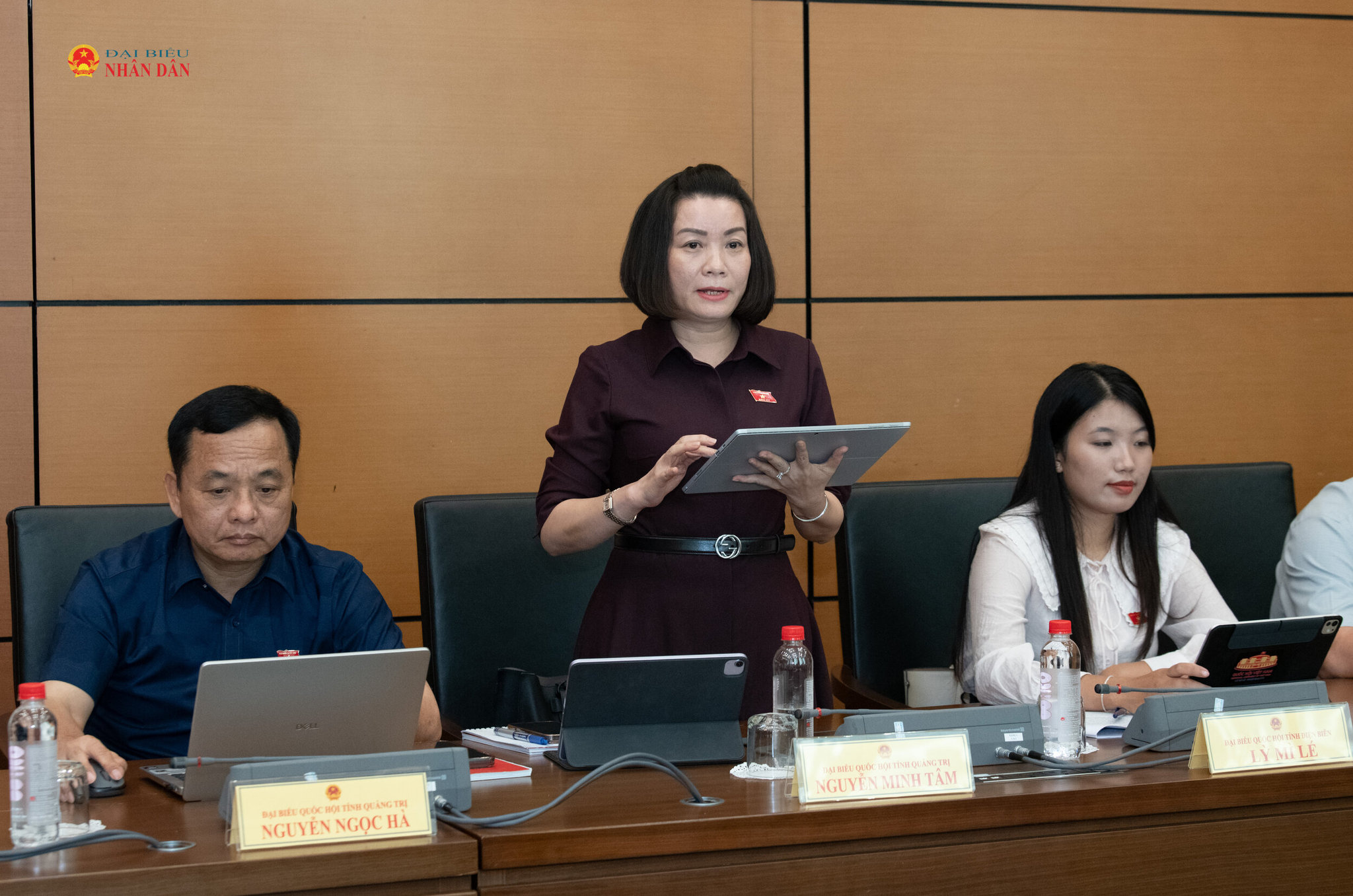 ĐBQH Nguyễn Minh Tâm (Quảng Trị) phát biểu