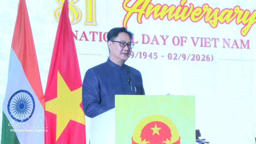Indian Minister of Parliamentary Affairs and Minister of Minority Affairs Kiren Rijiju speaks at the event. (Photo: VNA) Indian Minister of Parliamentary Affairs and Minister of Minority Affairs Kiren Rijiju speaks at the event. (Photo: VNA)