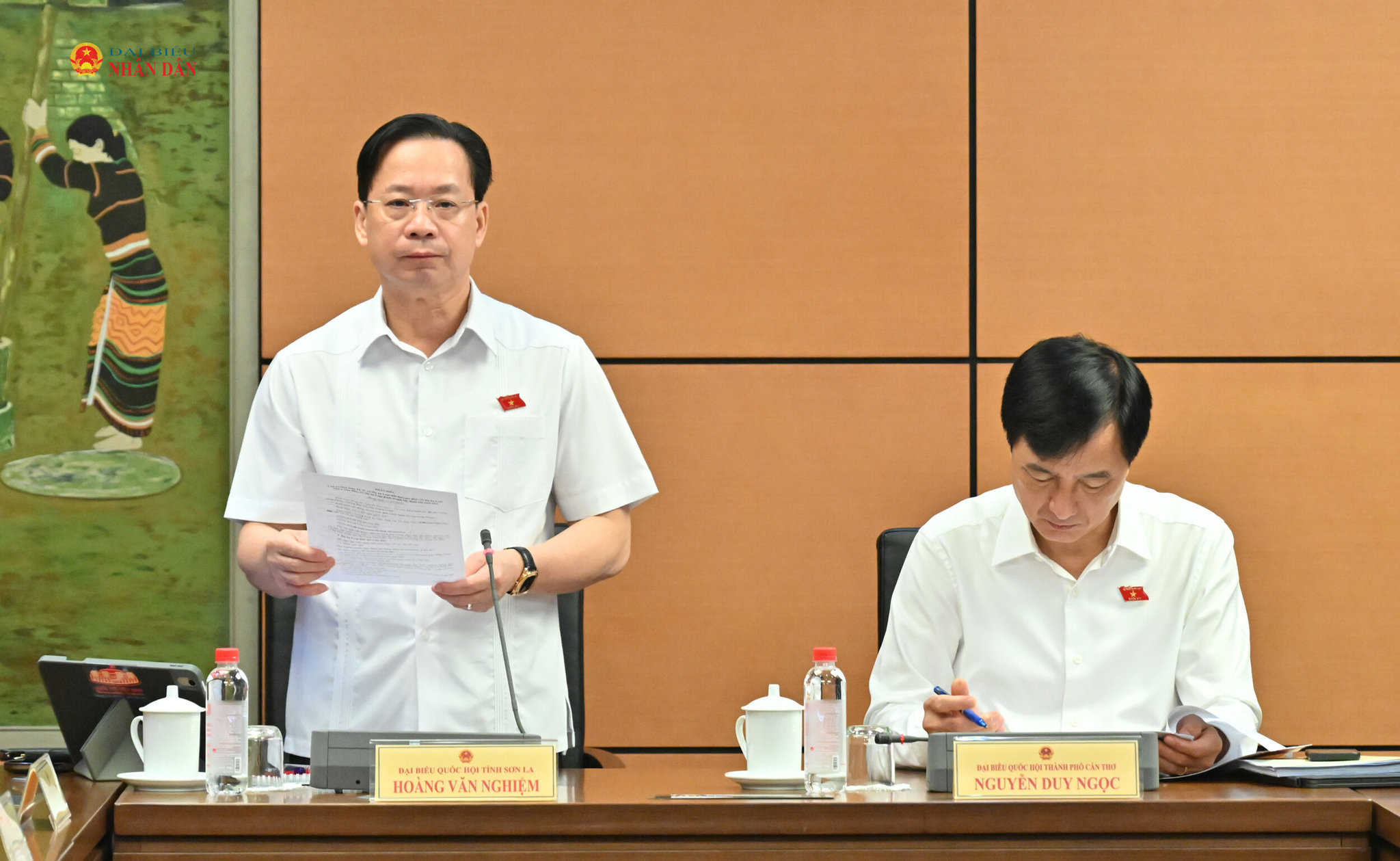 Trưởng đoàn ĐBQH tỉnh Sơn La Hoàng Văn Nghiệm