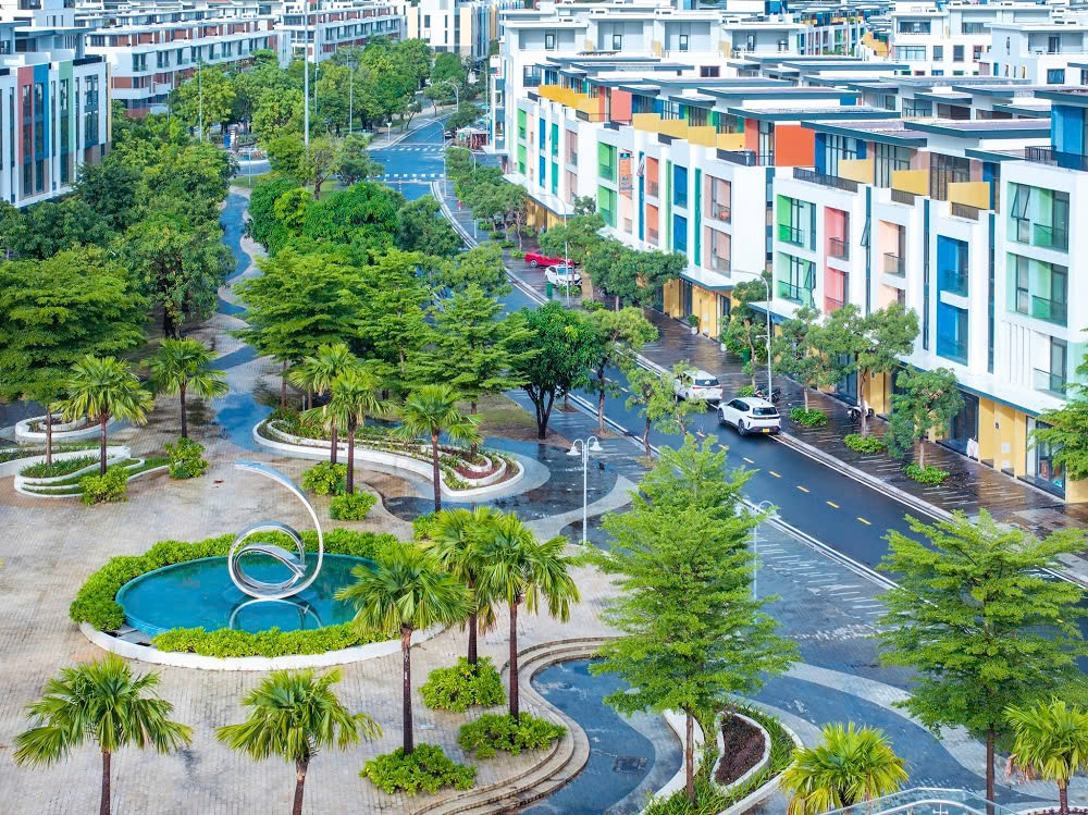Công trình và cảnh quan hiện hữu tại Meyhomes Capital Phú Quốc.
