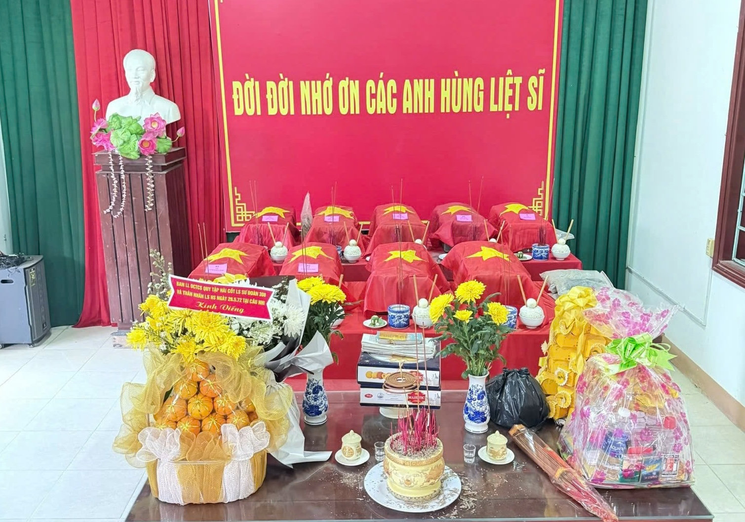 Các hài cốt liệt sĩ đã được đưa về quàn tại đơn vị Đội tìm kiếm, quy tập hài cốt liệt sĩ số 2
