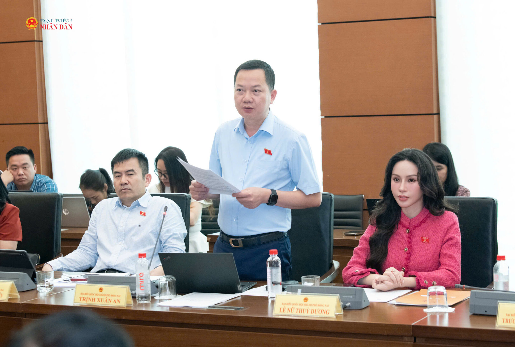 ĐBQH Trịnh Xuân An phát biểu thảo luận tại Tổ 4