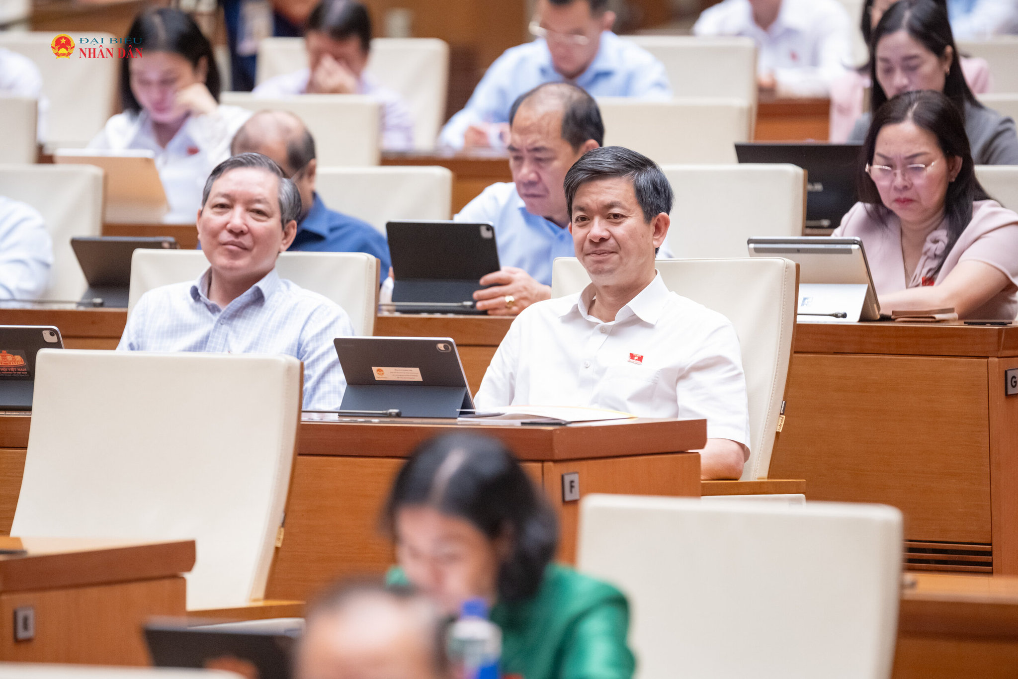 Các đại biểu tham dự phiên họp. Ảnh: Phạm Thắng