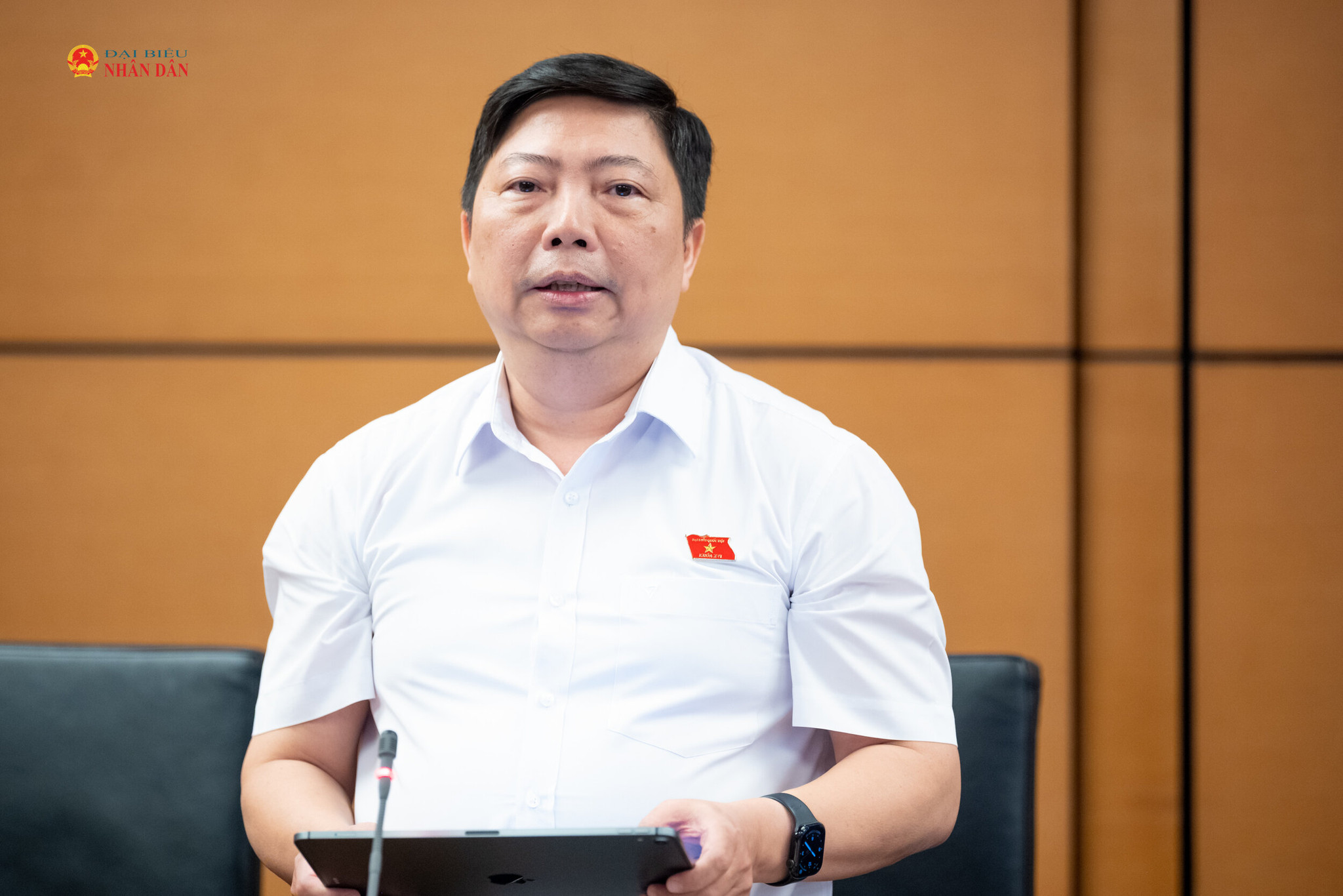 ĐBQH Nguyễn Vũ Trung (TP. Hồ Chí Minh) phát biểu thảo luận tại tổ 2