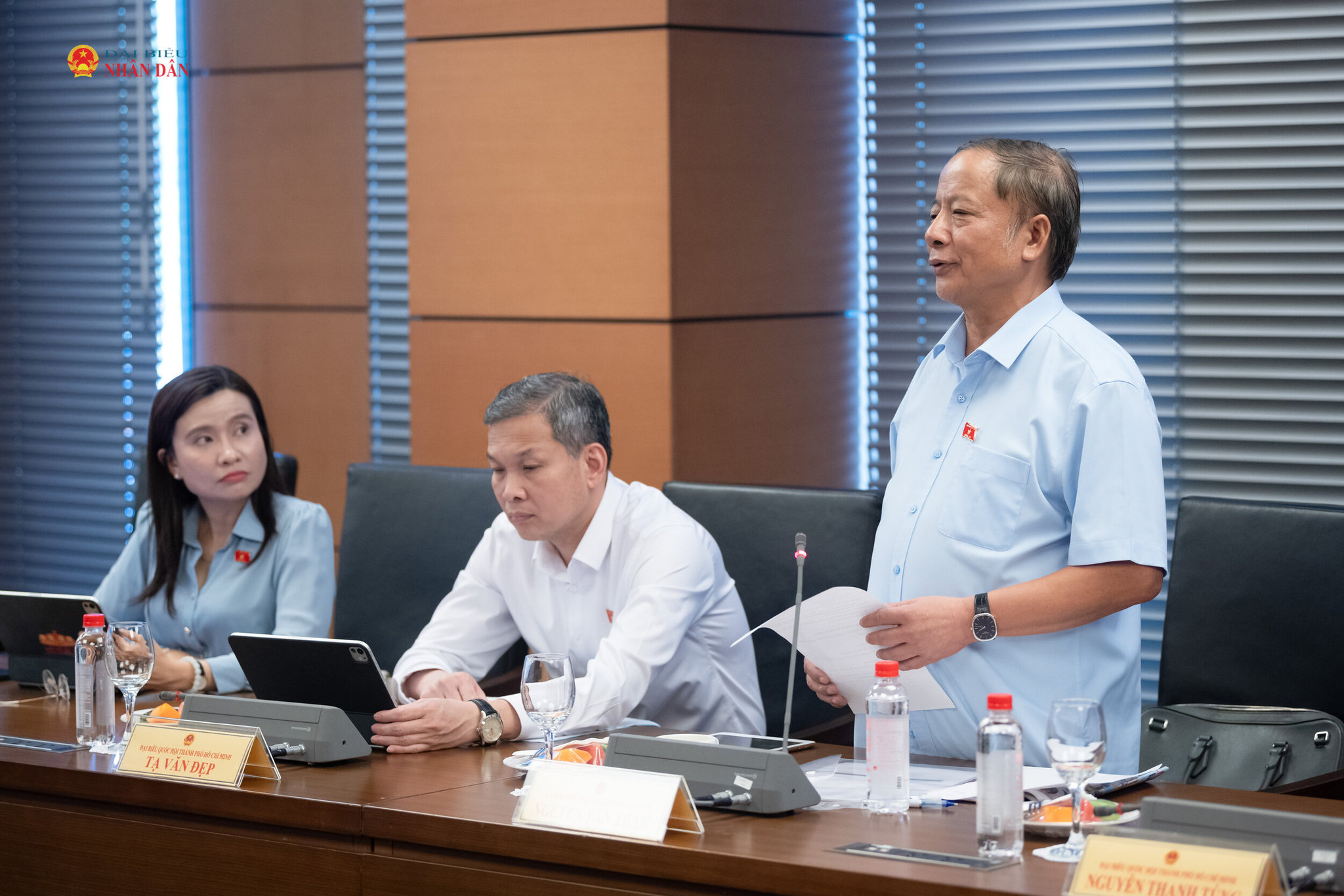 ĐBQH Nguyễn Văn Thân (TP. Hồ Chí Minh) phát biểu thảo luận tại Tổ 2