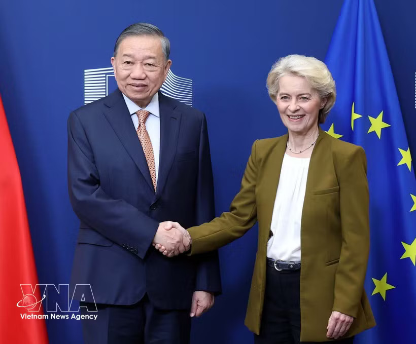 General Secretary of the Communist Party of Vietnam Central Committee and President To Lam (L) meets with President of the European Commission Ursula von der Leyen on October 22, 2026. (Photo: VNA)