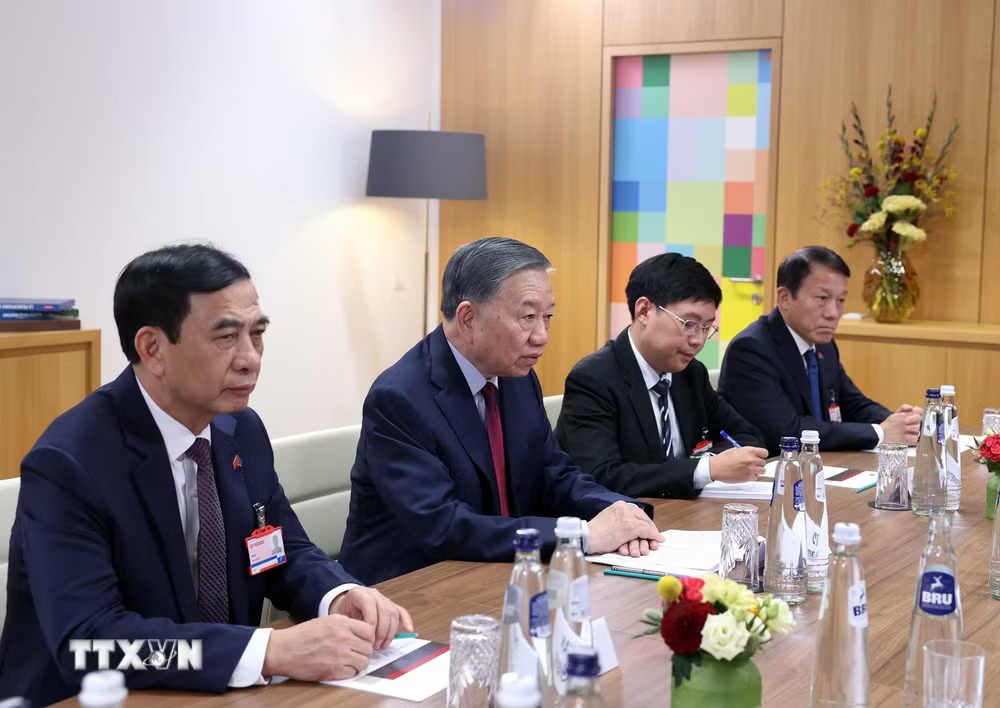 Tổng Bí thư, Chủ tịch nước Tô Lâm phát biểu tại cuộc gặp hẹp Chủ tịch Hội đồng châu Âu Antonio Costa trước hội đàm