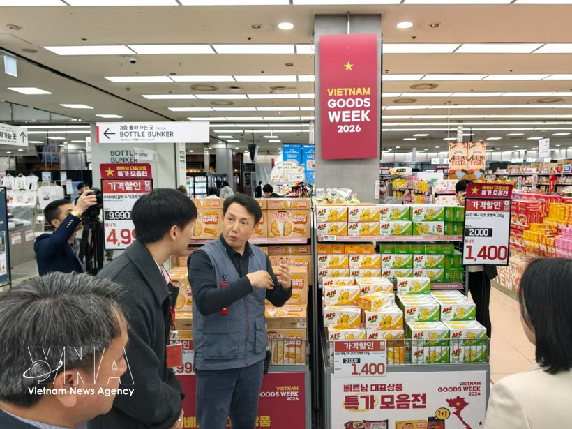 Vietnamese products are promoted at Lotte Mart’s Seoul Station branch in Seoul. (Photo: VNA)