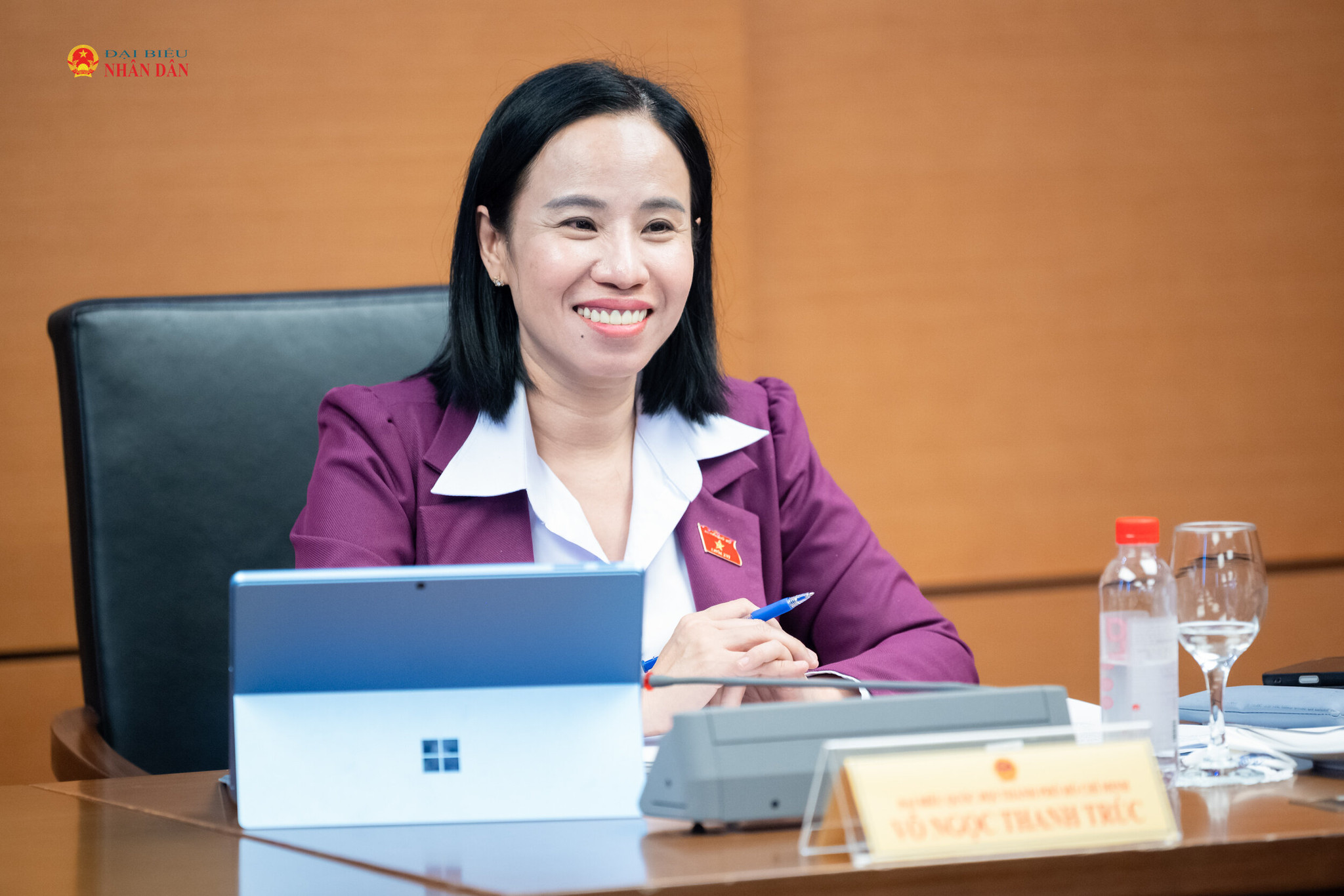 Phó Trưởng Đoàn chuyên trách Đoàn ĐBQH TP. Hồ Chí Minh Võ Ngọc Thanh Trúc điều hành phiên thảo luận. Ảnh: Phạm Thắng
