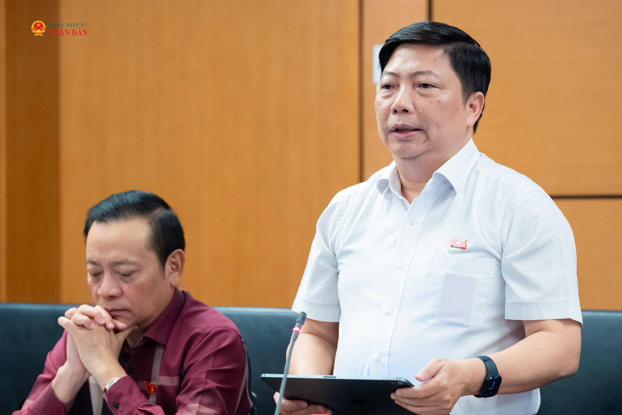 ĐBQH Nguyễn Vũ Trung (TP. Hồ Chí Minh) phát biểu thảo luận tại Tổ 2
