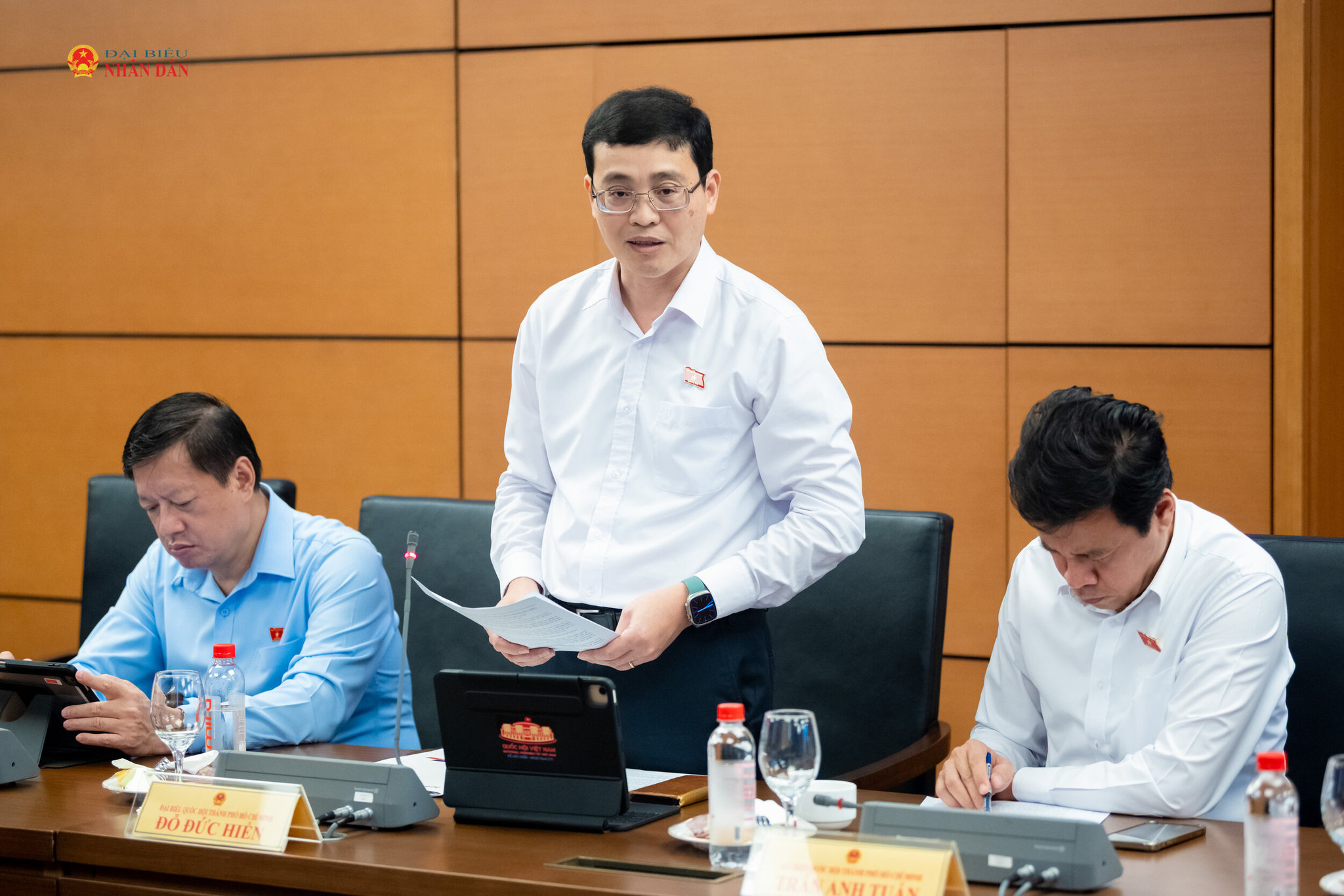 ĐBQH Đỗ Đức Hiển (TP. Hồ Chí Minh) phát biểu thảo luận tại Tổ 2
