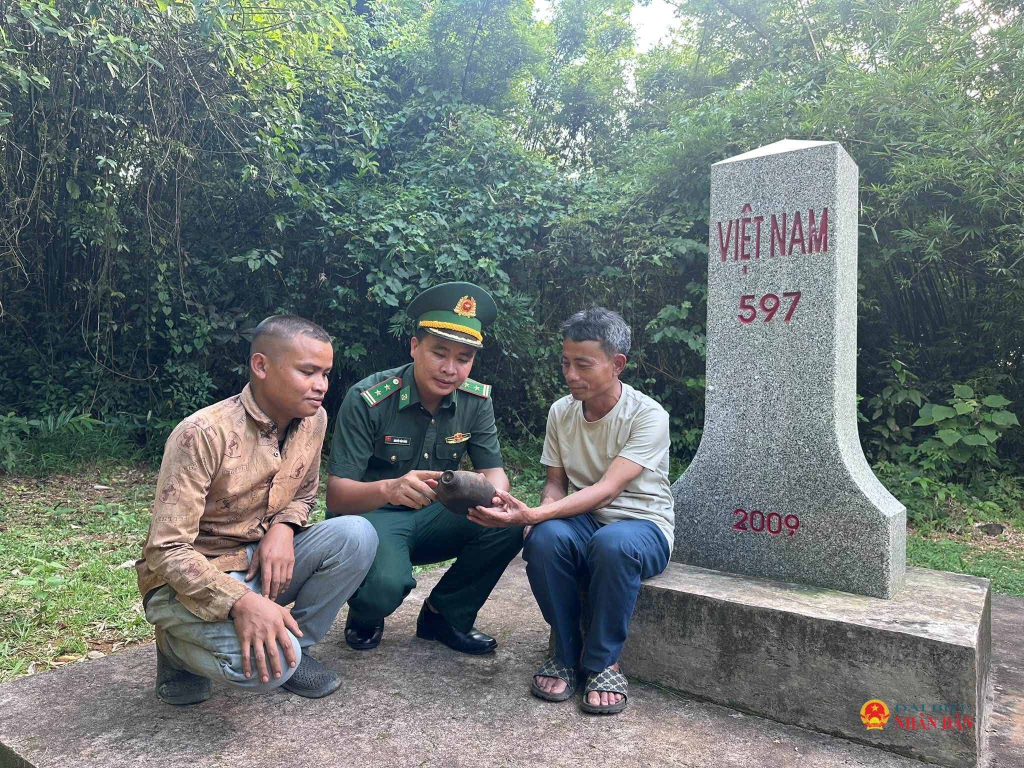 Ký ức của người dân, cựu chiến binh đã giúp lực lượng chức năng lần tìm được nhiều vị trí có hài cốt liệt sĩ