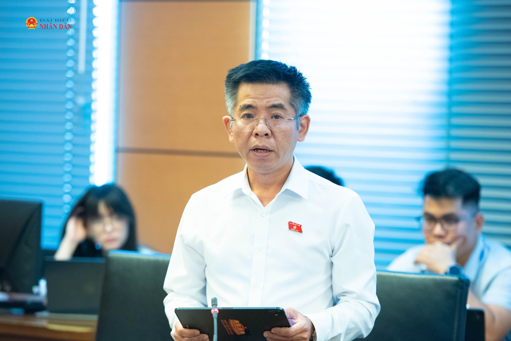 ĐBQH Nguyễn Ngọc Hùng ( Anh Giang) phát biểu. Ảnh: Xuân Quý