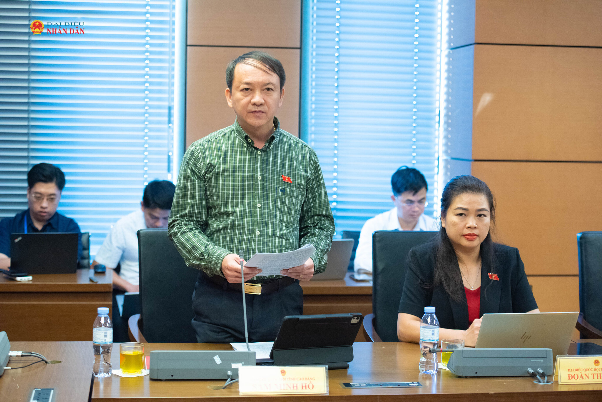 ĐBQH Sầm Minh Hồ (Cao Bằng) phát biểu. Ảnh: Xuân Quý