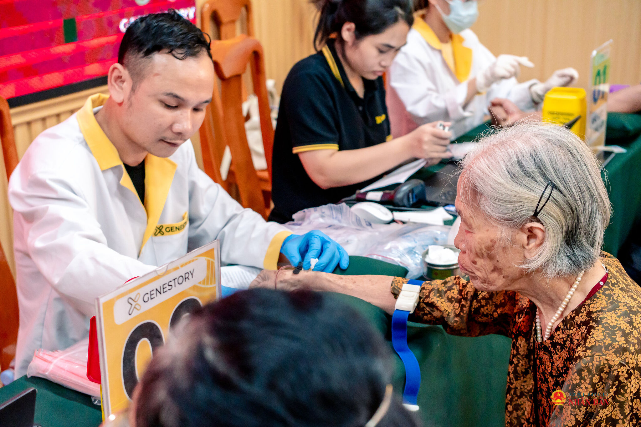 Cơ sở dữ liệu ADN là công cụ quan trọng hỗ trợ công tác xác định danh tính hài cốt liệt sĩ chưa xác định được thông tin