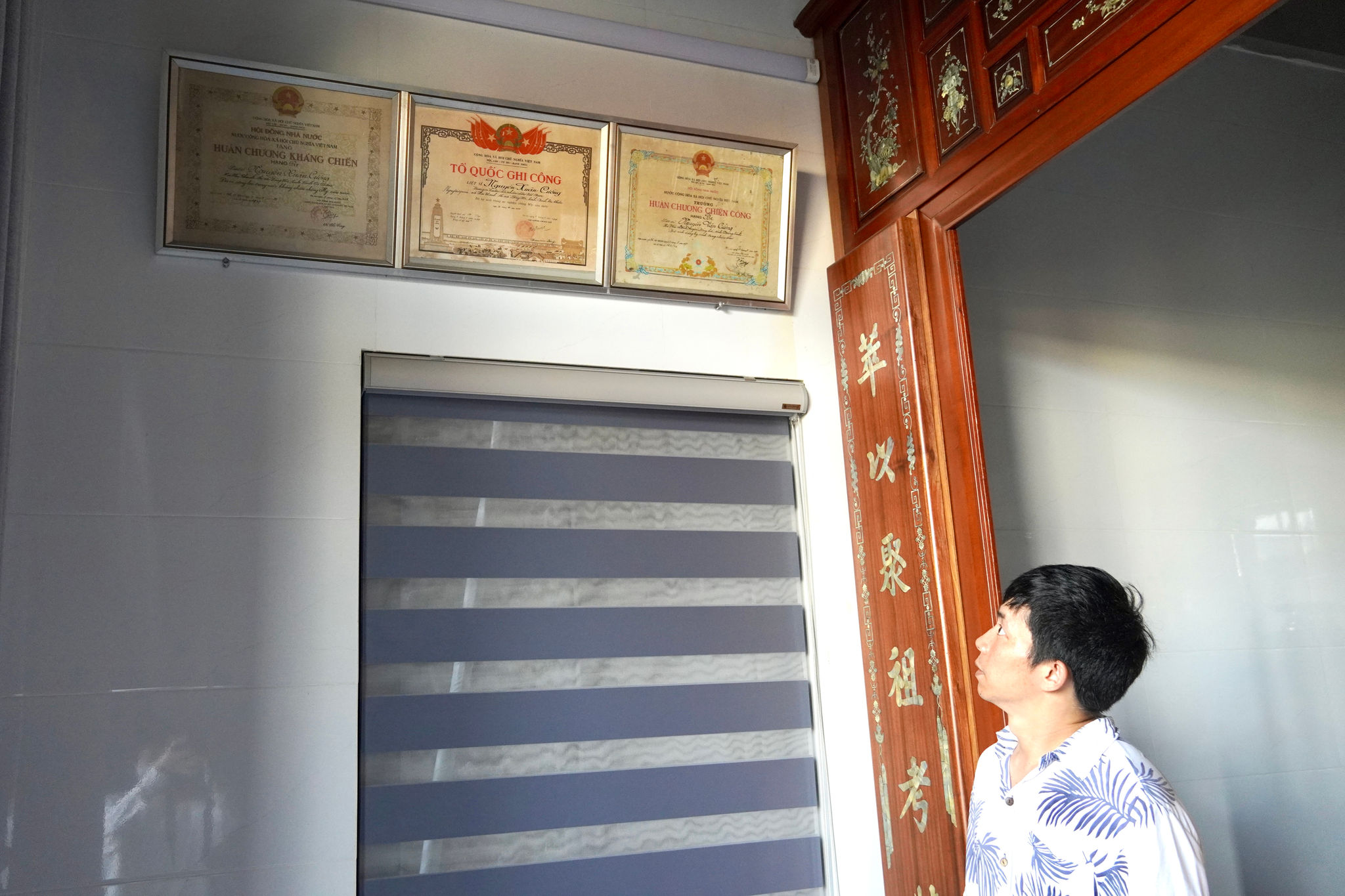 Huân chương kháng chiến, Tổ quốc ghi công, Huân chương chiến công của liệt sĩ Nguyễn Xuân Cường được gia đình lưu giữ cẩn trọng