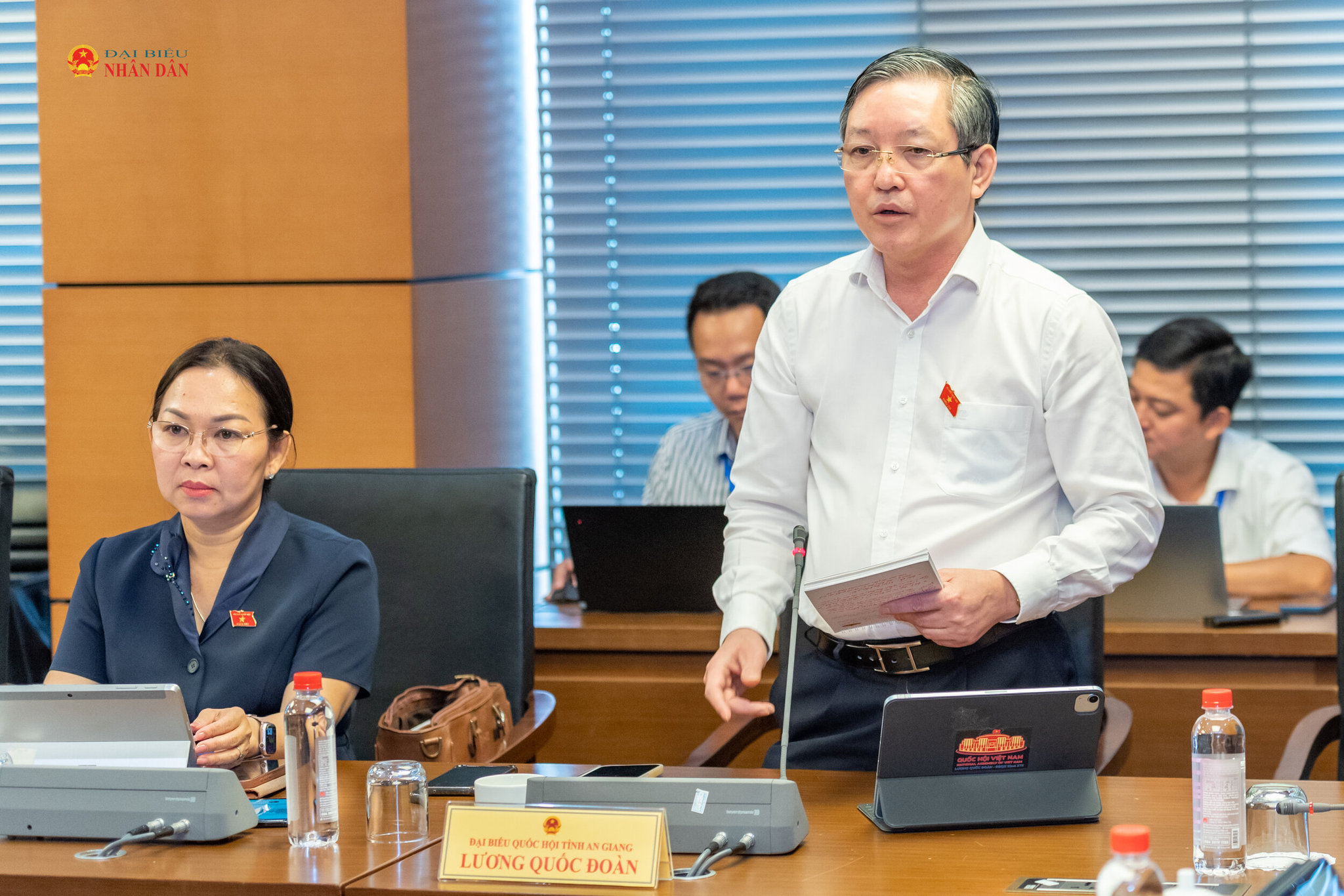 ĐBQH Lương Quốc Đoàn (An Giang) phát biểu. Ảnh: Mạnh Hưng