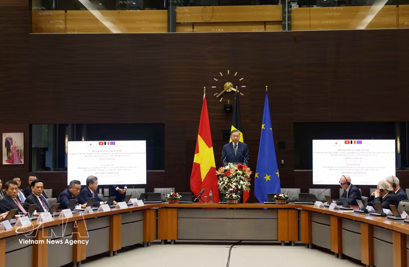 General Secretary of the Communist Party of Vietnam Central Committee and President To Lam gives a policy speech at Egmont – The Royal Institute for International Relations in Brussels on October 23, 2026. (Photo: VNA)