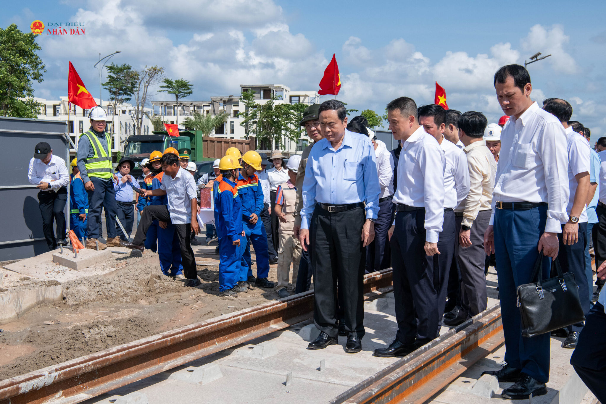 Chủ tịch Quốc hội Trần Thanh Mẫn cùng Đoàn công tác đến kiểm tra Dự án Tuyến tàu điện đô thị đoạn 1