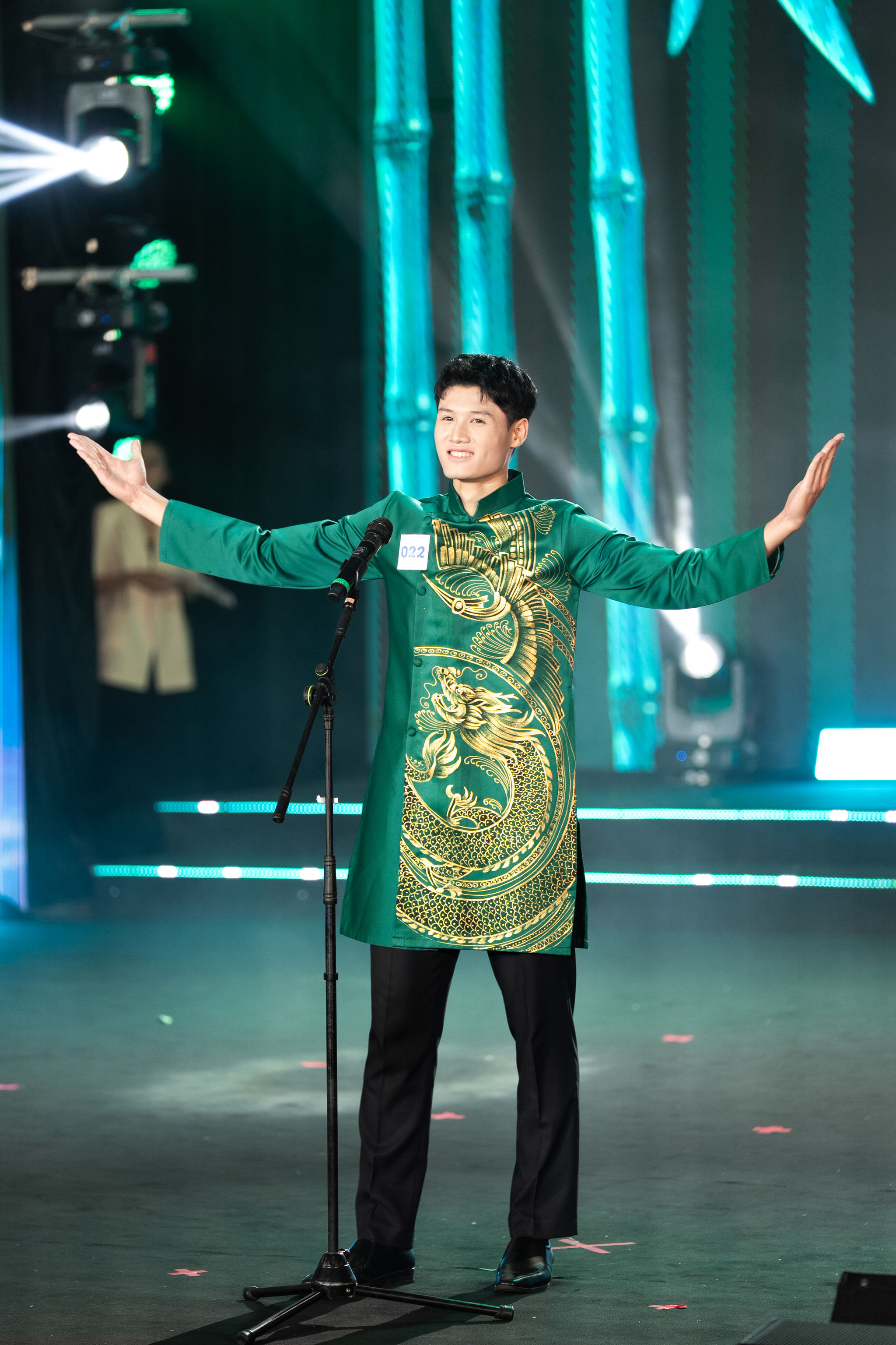 Chung kết NEU Glamour 2026: Lộ diện chủ nhân “Hào quang đa diện”