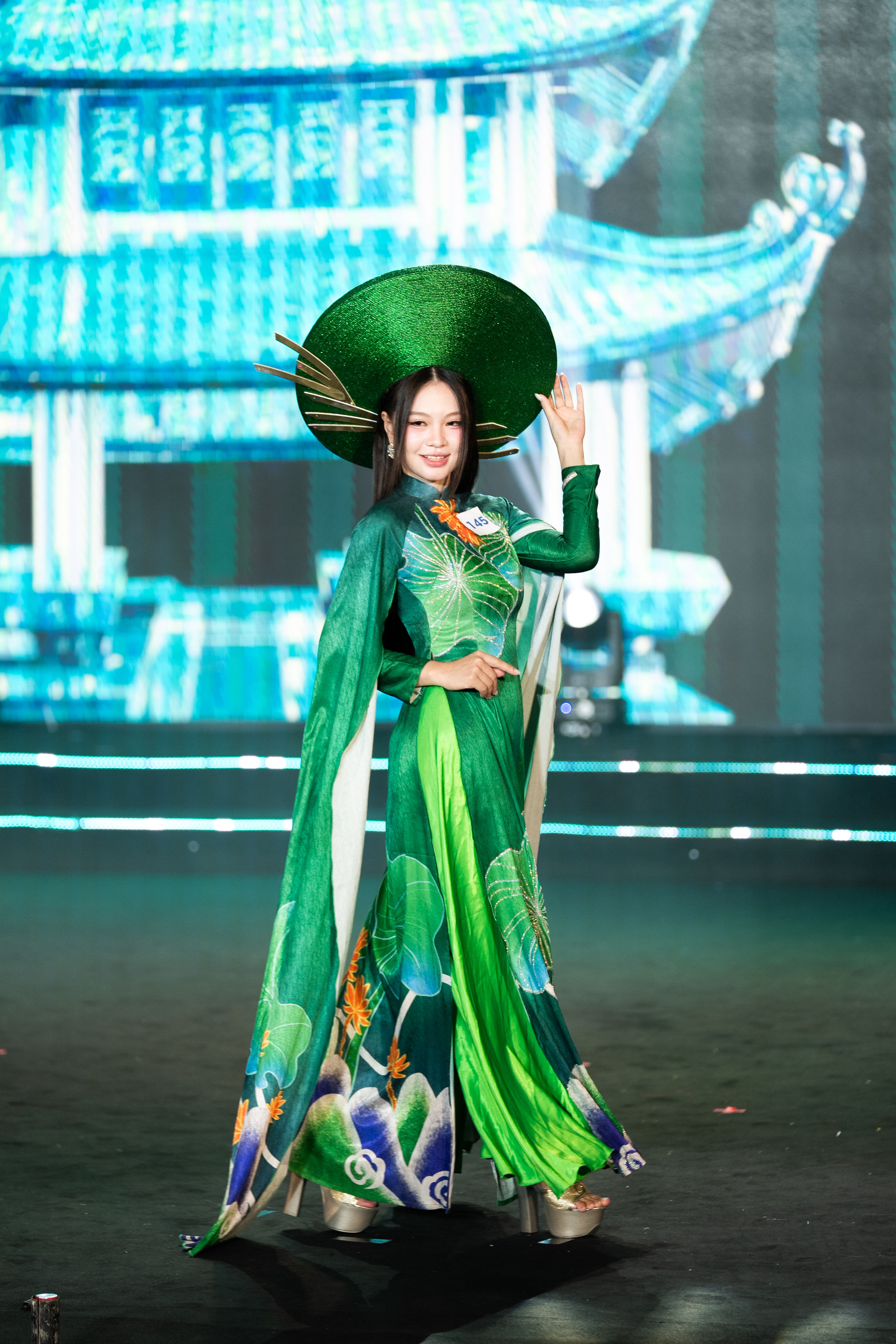 Chung kết NEU Glamour 2026: Lộ diện chủ nhân “Hào quang đa diện”