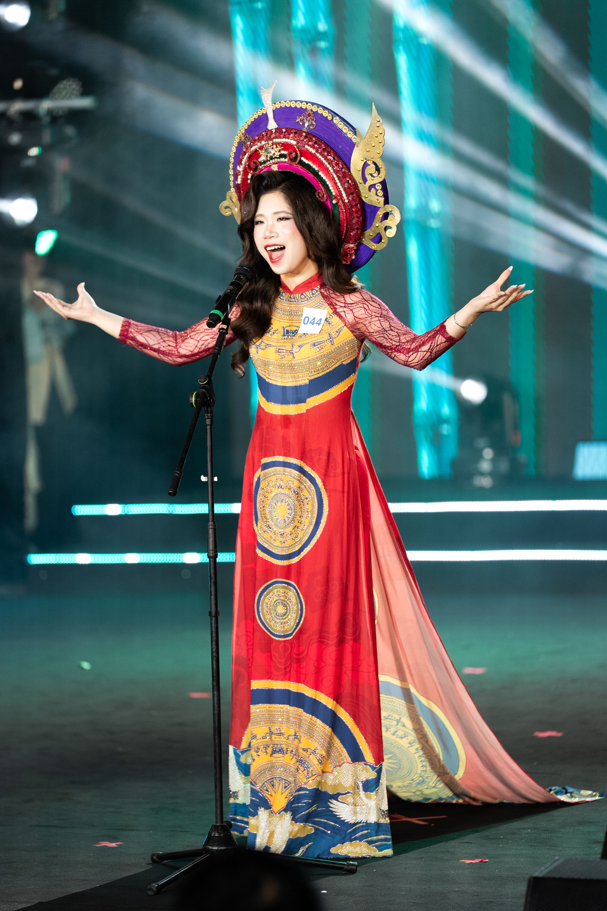 Chung kết NEU Glamour 2026: Lộ diện chủ nhân “Hào quang đa diện”