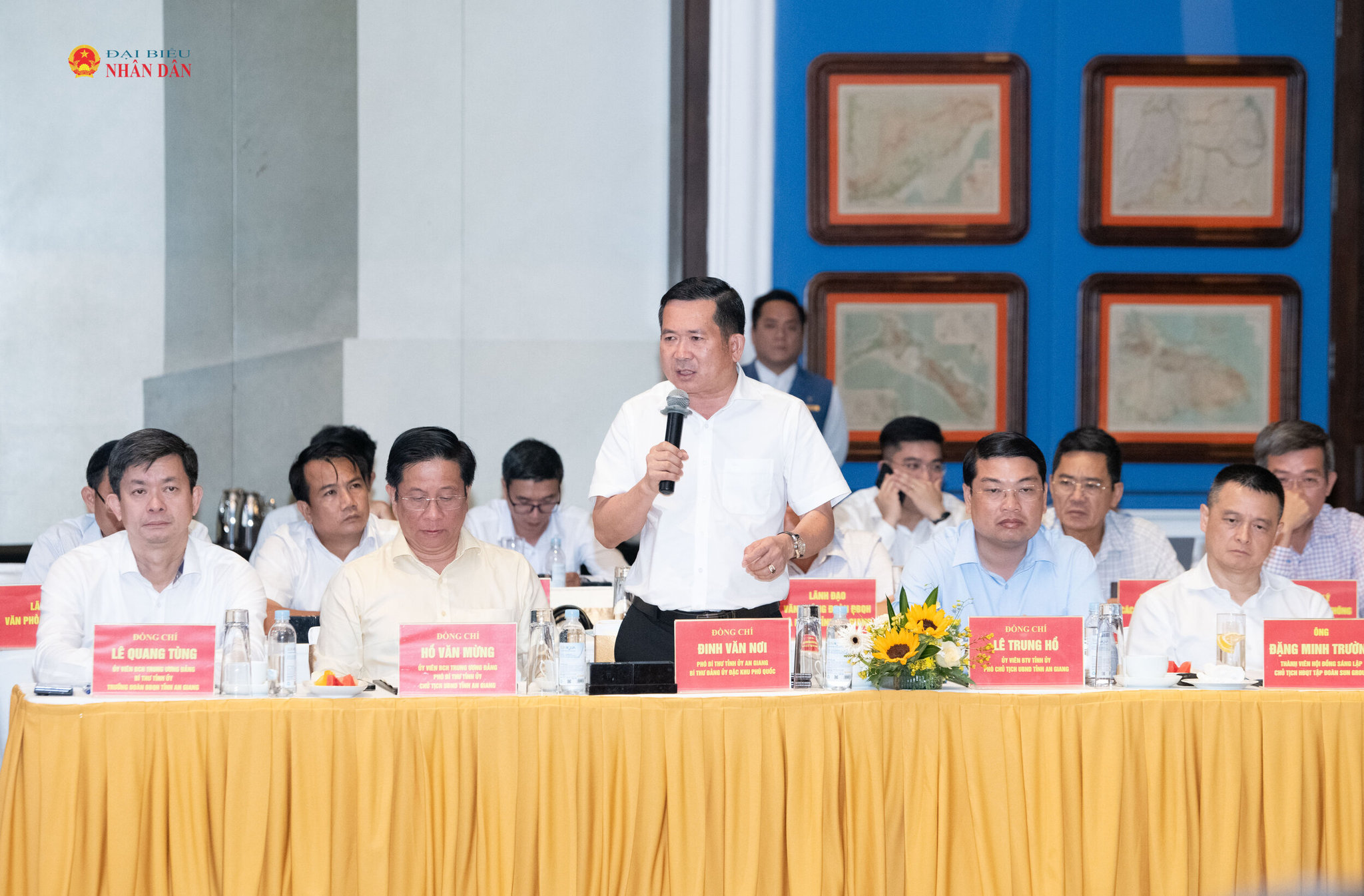 Phó bí thư Tỉnh ủy, Bí thư Đảng ủy đặc khu Phú Quốc Đinh Văn Nơi