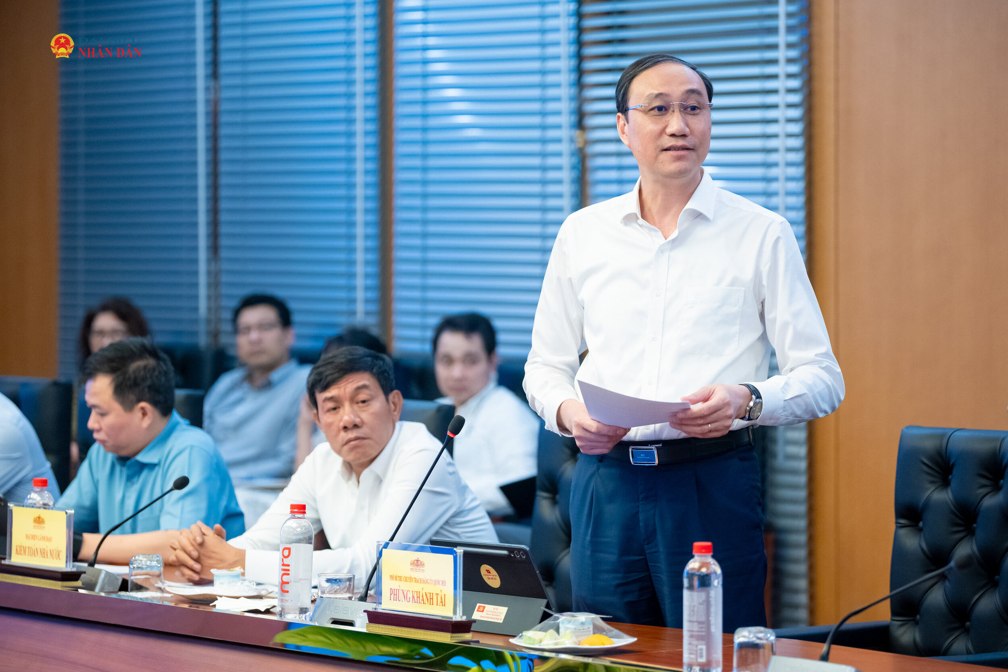 Phó Bí thư chuyên trách Đảng ủy Quốc hội Phùng Khánh Tài phát biểu