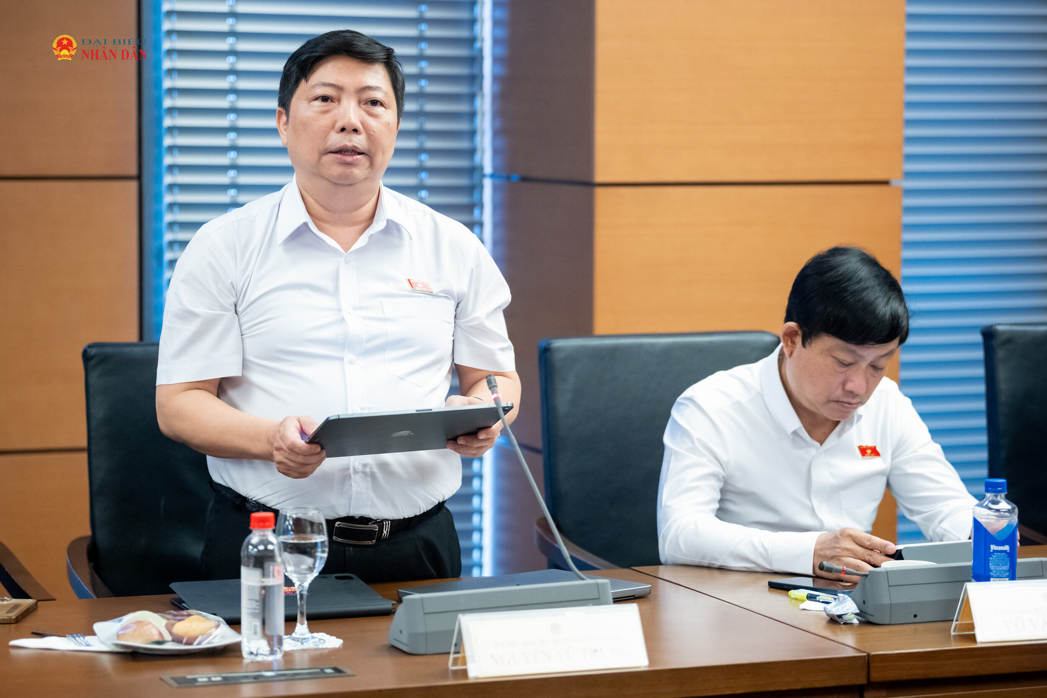 ĐBQH Nguyễn Vũ Trung (TP. Hồ Chí Minh) phát biểu thảo luận tại Tổ 2