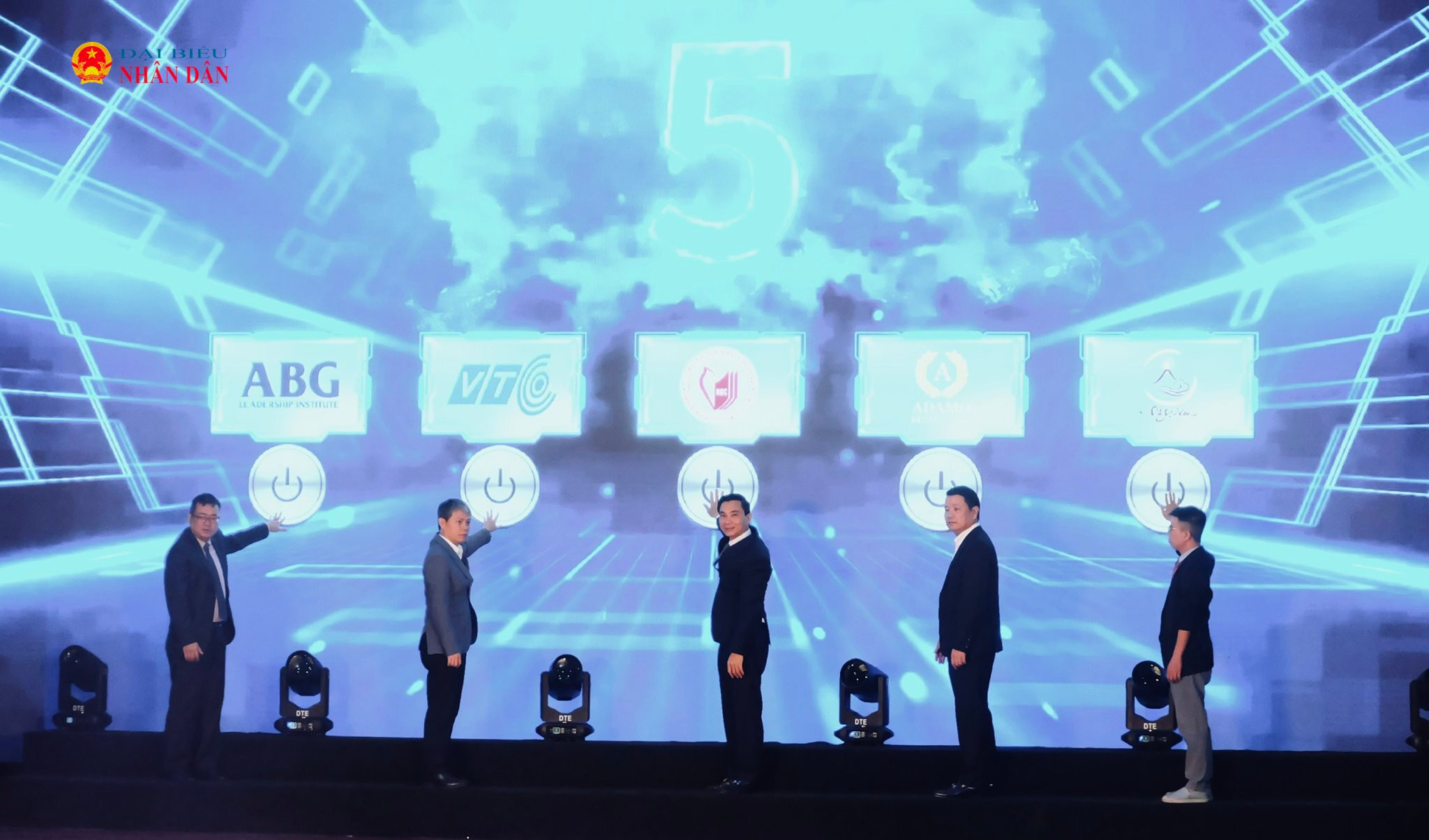 Nghi thức ký kết thỏa thuận hợp tác giữa Trường Đại học Văn hóa Hà Nội và đối tác