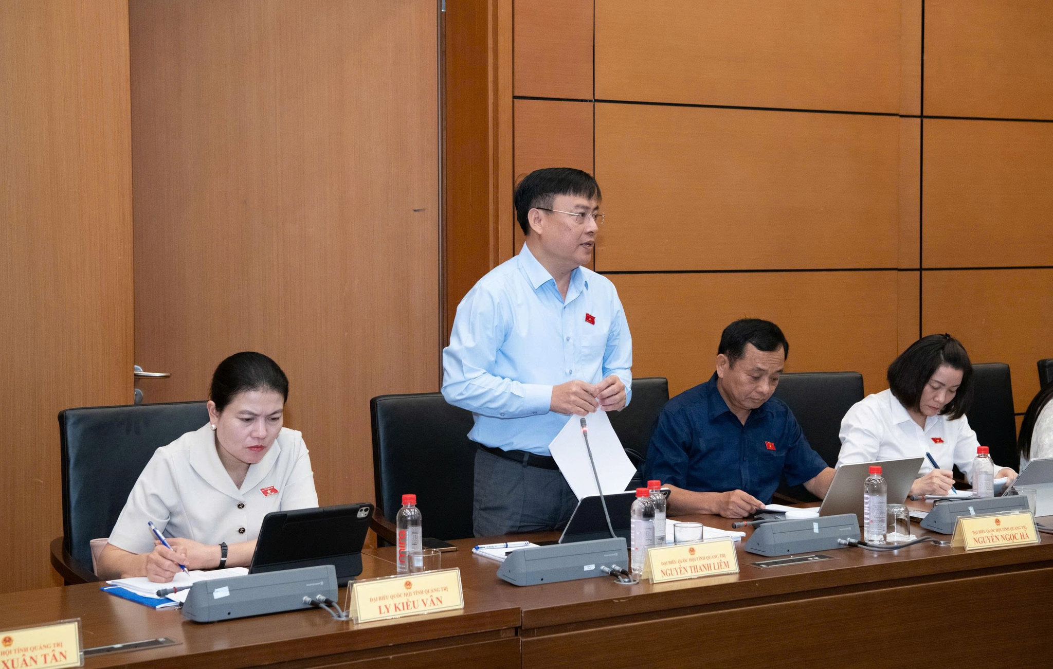 ĐBQH Nguyễn Thanh Liêm (Quảng Trị) phát biểu.