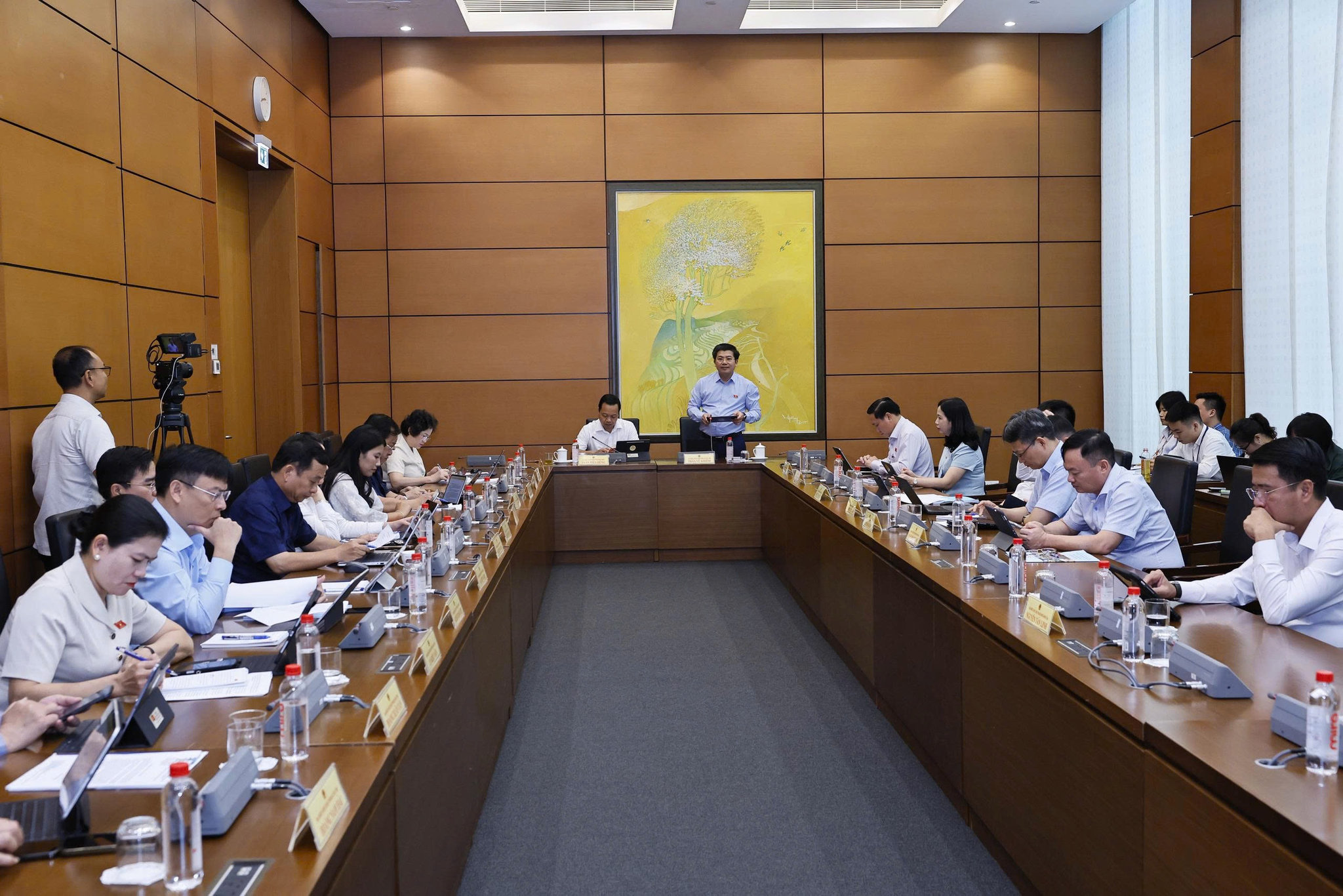 Toàn cảnh phiên thảo luận tổ