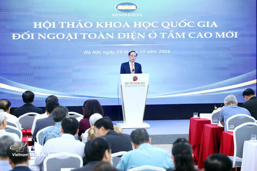 Minister of Foreign Affairs Le Hoai Trung speaks at the conference. (Photo: VNA)