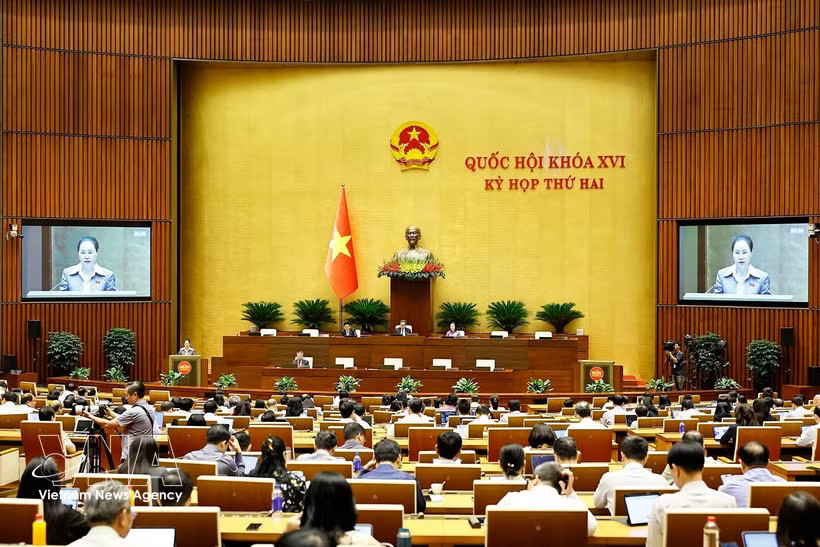 A discussion during the second session of the 16th National Assembly (Photo: VNA)