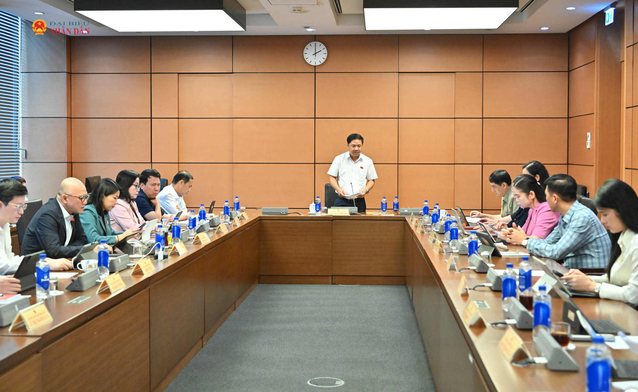 Toàn cảnh họp tổ 14