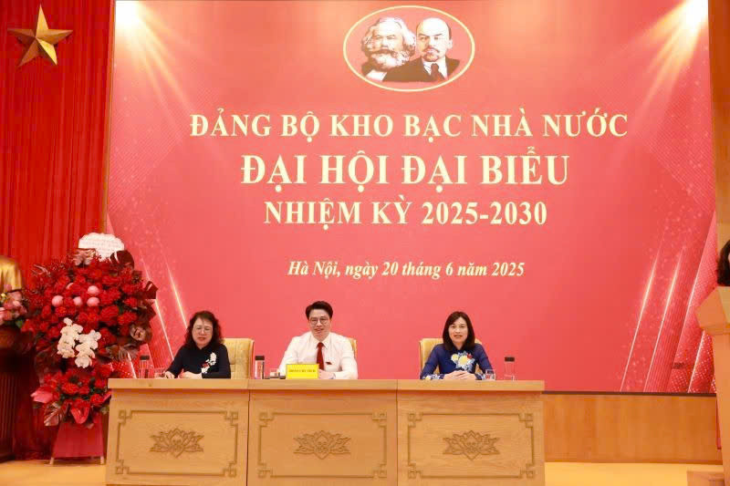 Đại hội Đảng bộ KBNN nhiệm kỳ 2025–2030 xác định tiếp tục đổi mới phương thức lãnh đạo, xây dựng KBNN tinh gọn, hoạt động hiệu lực, hiệu quả, đáp ứng yêu cầu phát triển trong giai đoạn mới. Ảnh H.T