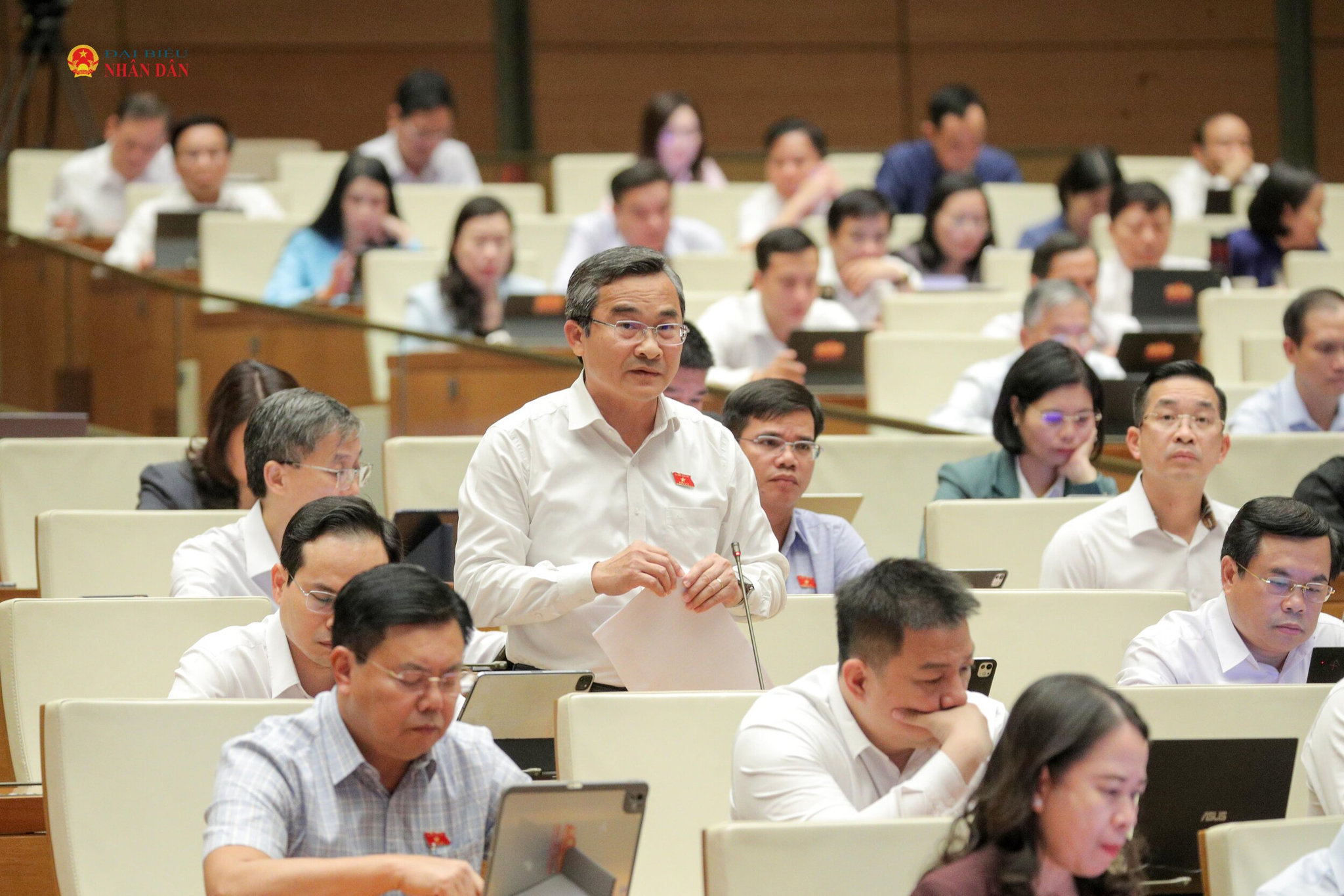 ĐBQH Nguyễn Phi Hùng (TP Đà Nẵng). Ảnh Hồ Long