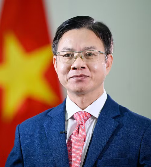 Thứ trưởng Bộ Ngoại giao Ngô Lê Văn. (