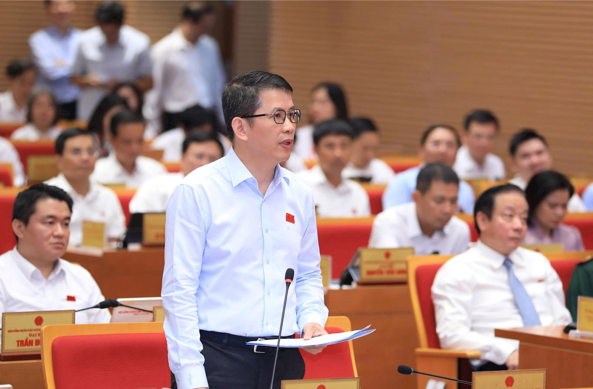 Đại biểu Phạm Tuấn Long phát biểu thảo luận tại kỳ họp